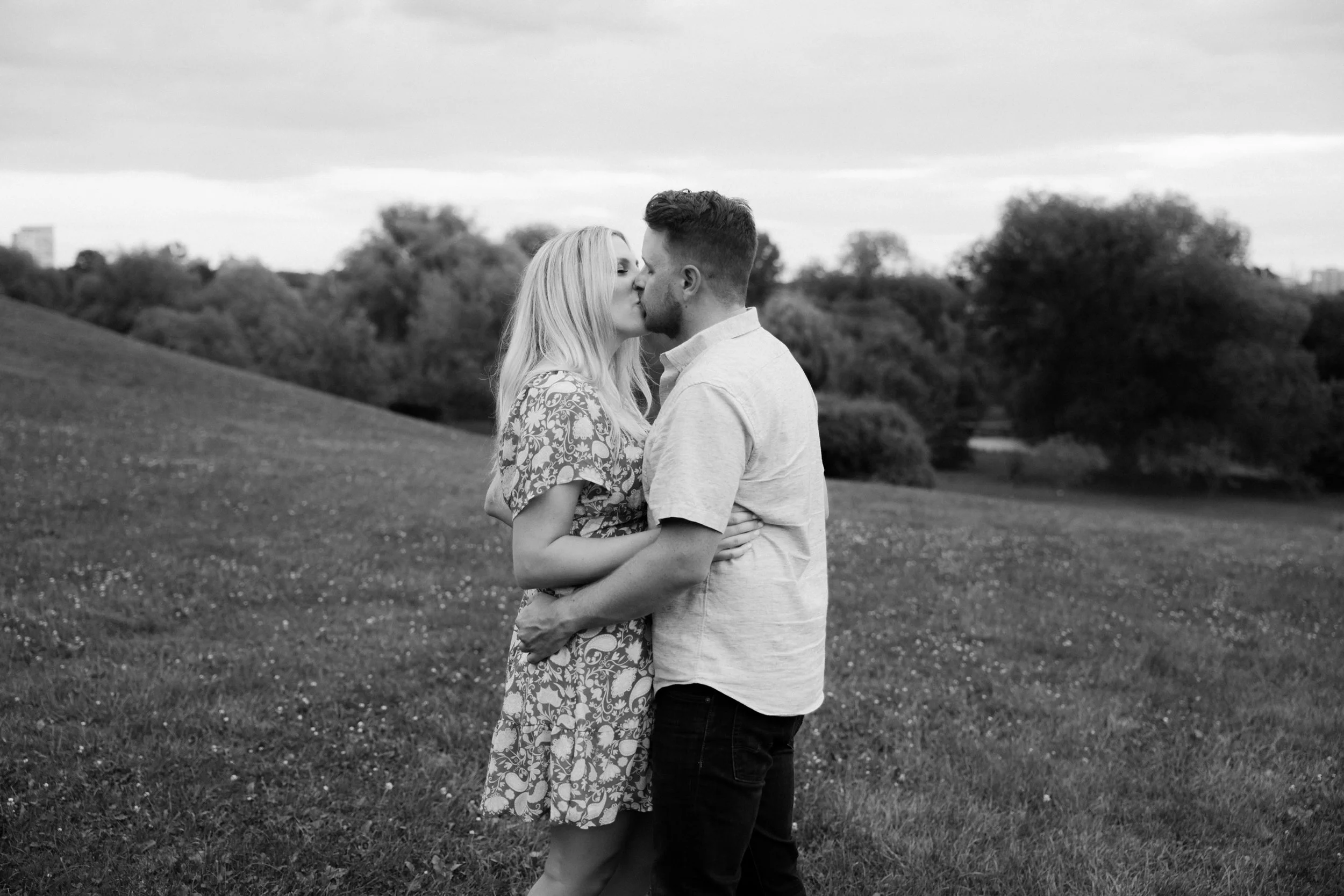Ottawa-engagement-photographer-tracy-grace-0240.jpg