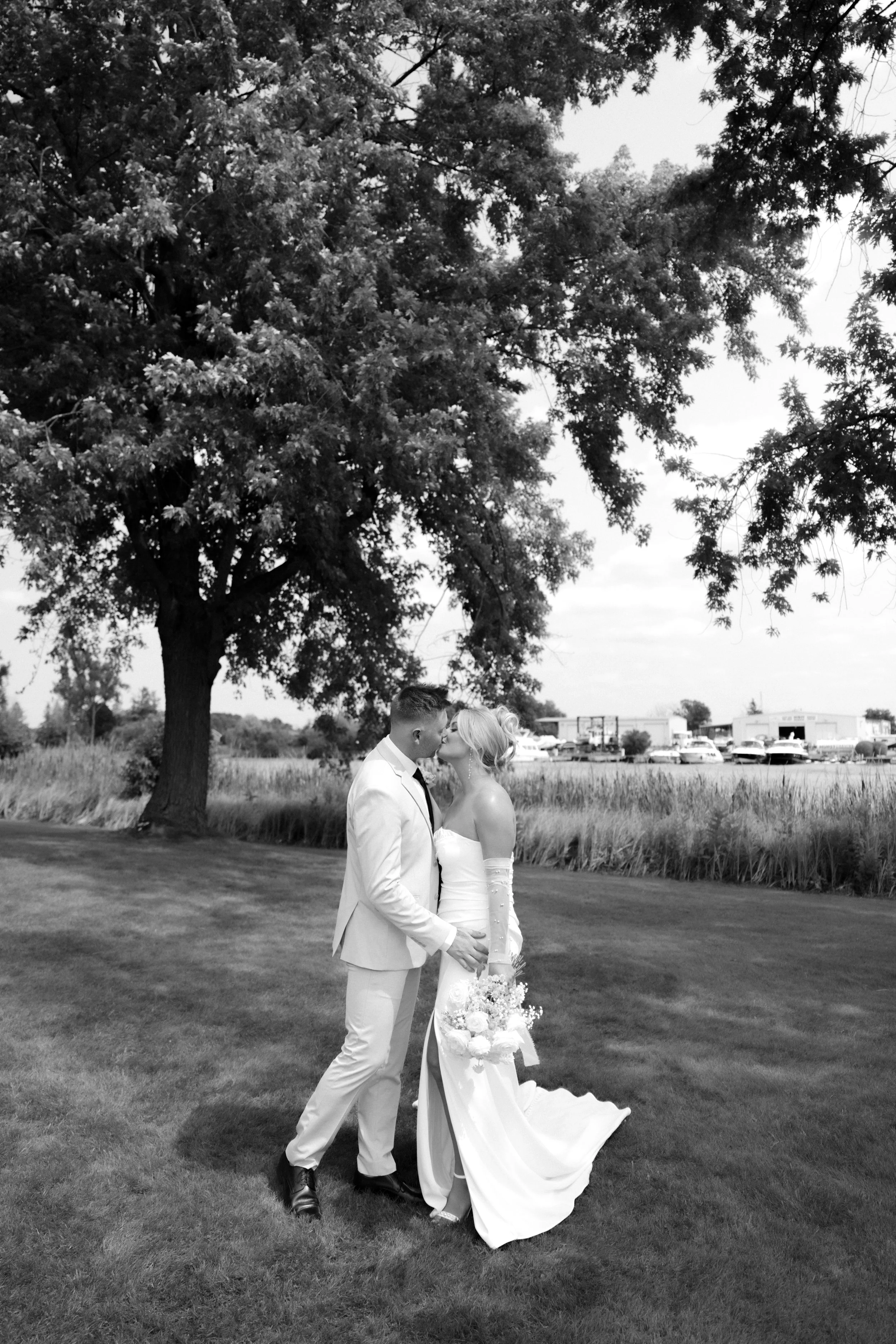 GraceAndGold-MJ-WED-0470.jpg