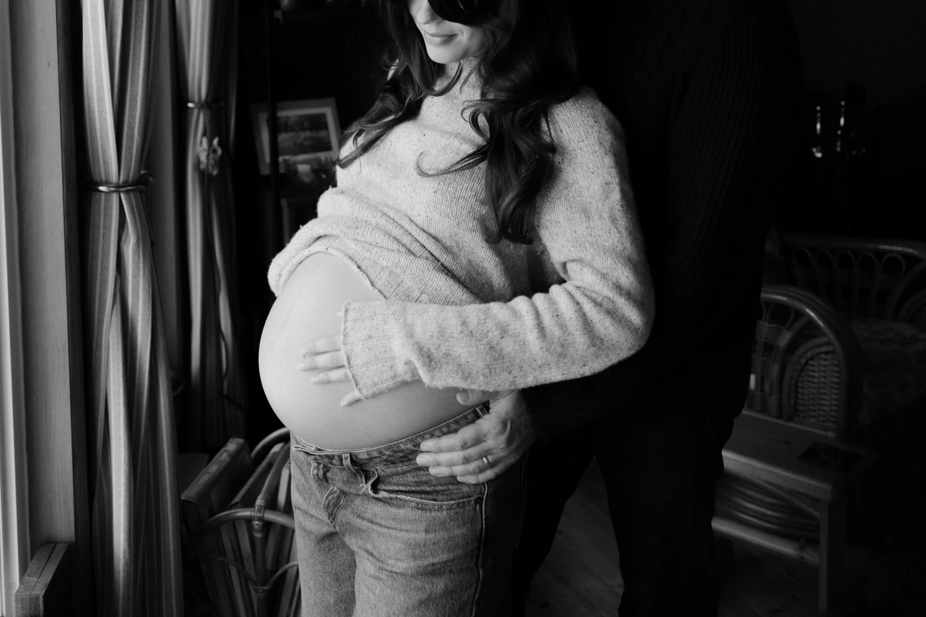 Ottawa-Maternity-Session-Cottage-0073.jpg