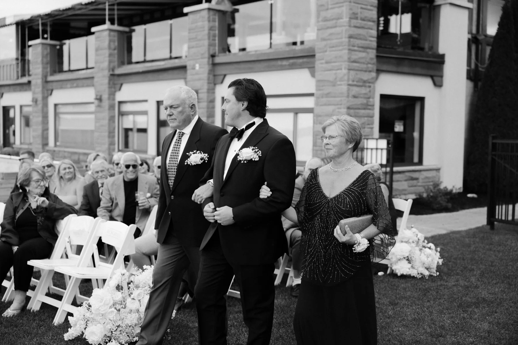 britannia-yacht-club-wedding-mn-0082.jpg