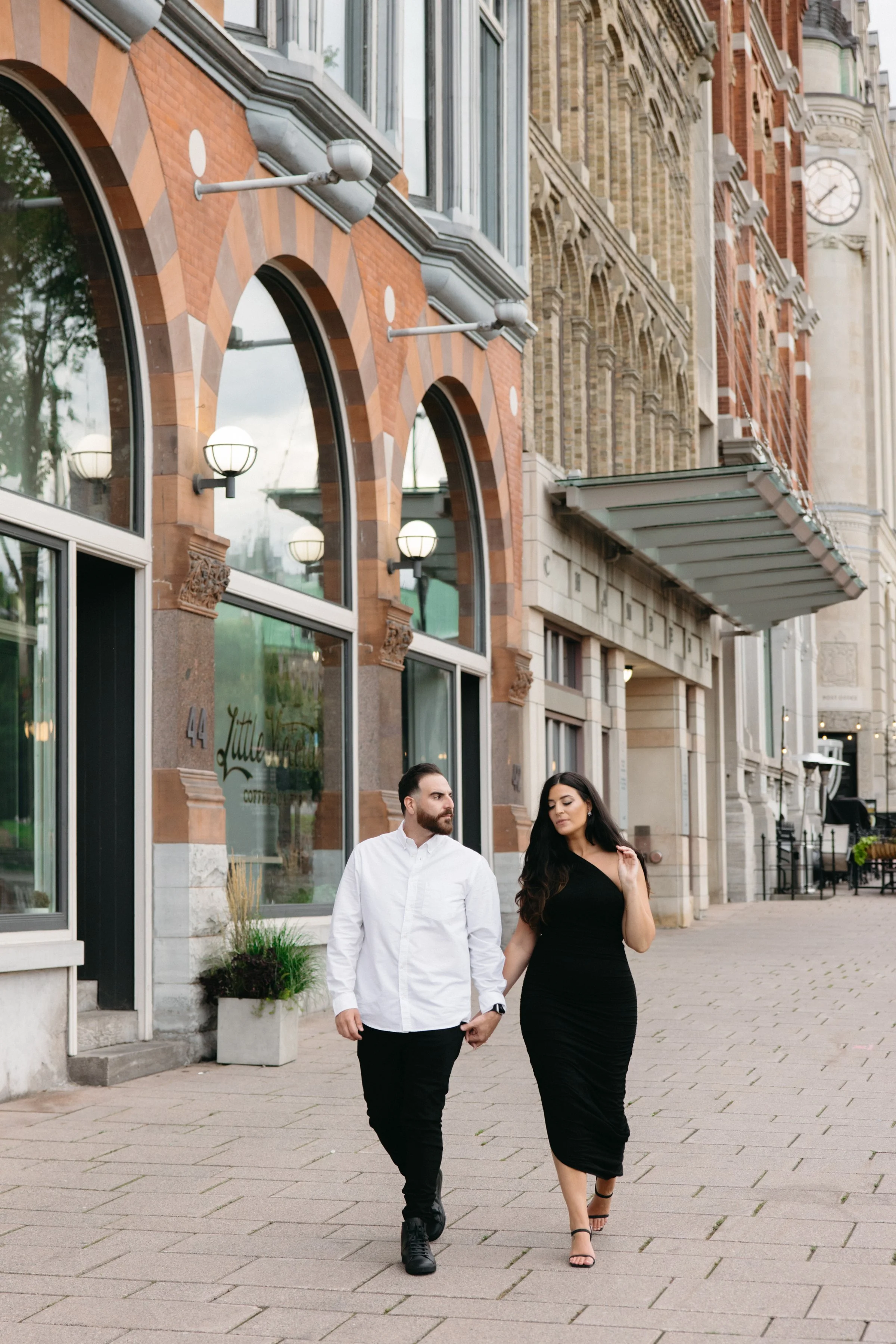 ottawa-downtown-engagement-session-0030.jpg