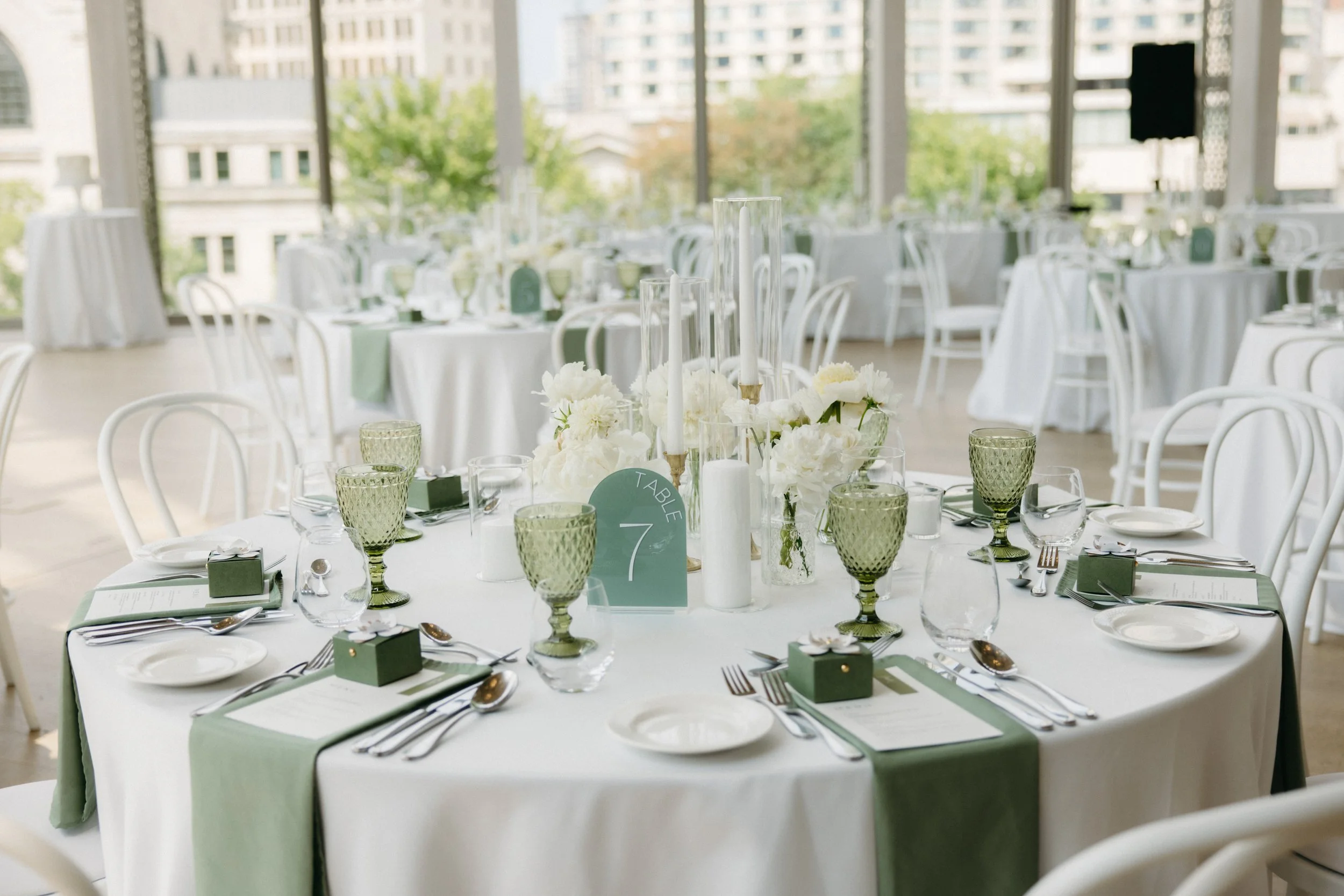 GraceAndGold-YR-WED-1067.jpg
