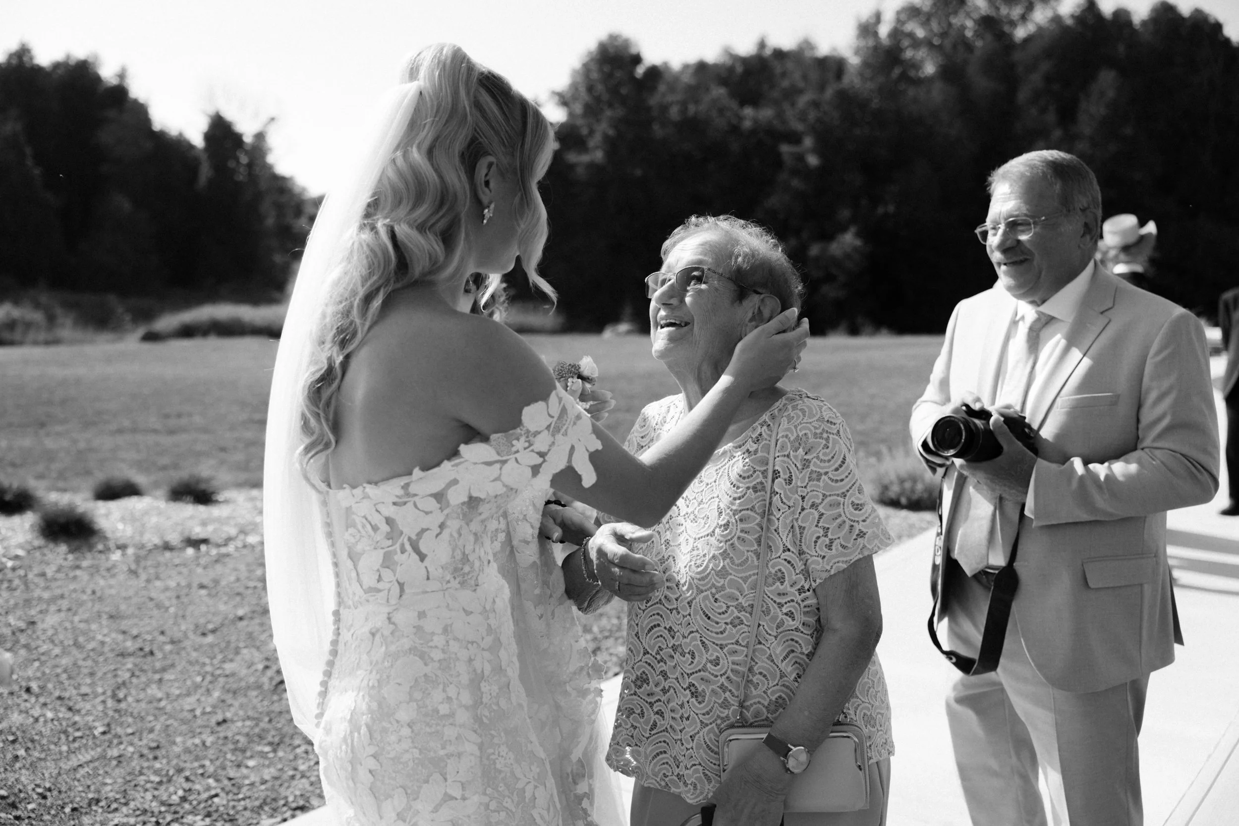 Ottawa-wedding-photographer-tracy-grace-0122.jpg