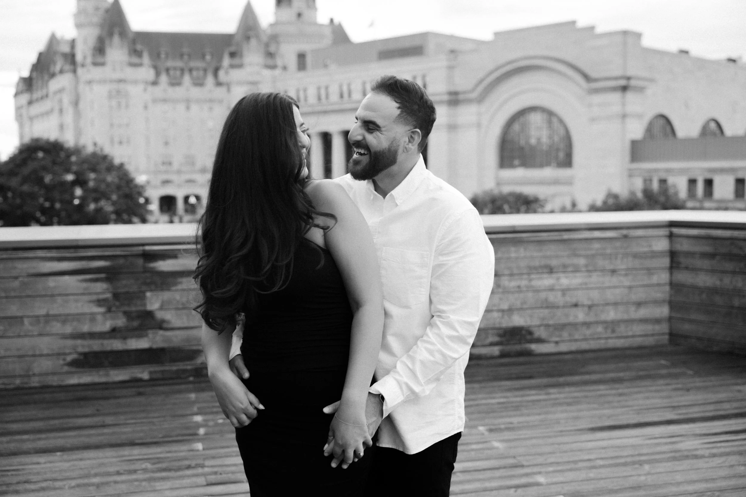 ottawa-downtown-engagement-session-0014.jpg