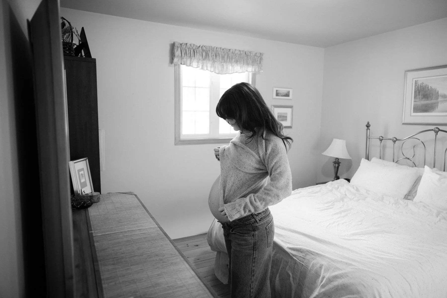 Ottawa-Maternity-Session-Cottage-0055.jpg