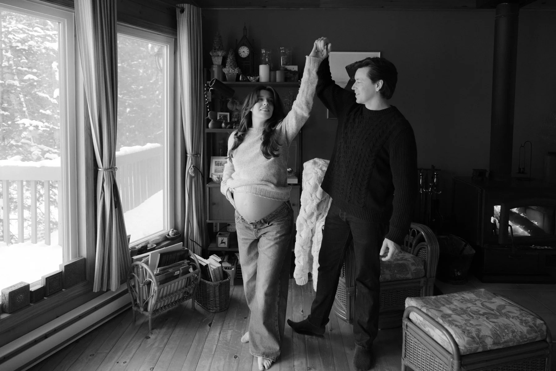 Ottawa-Maternity-Session-Cottage-0077.jpg