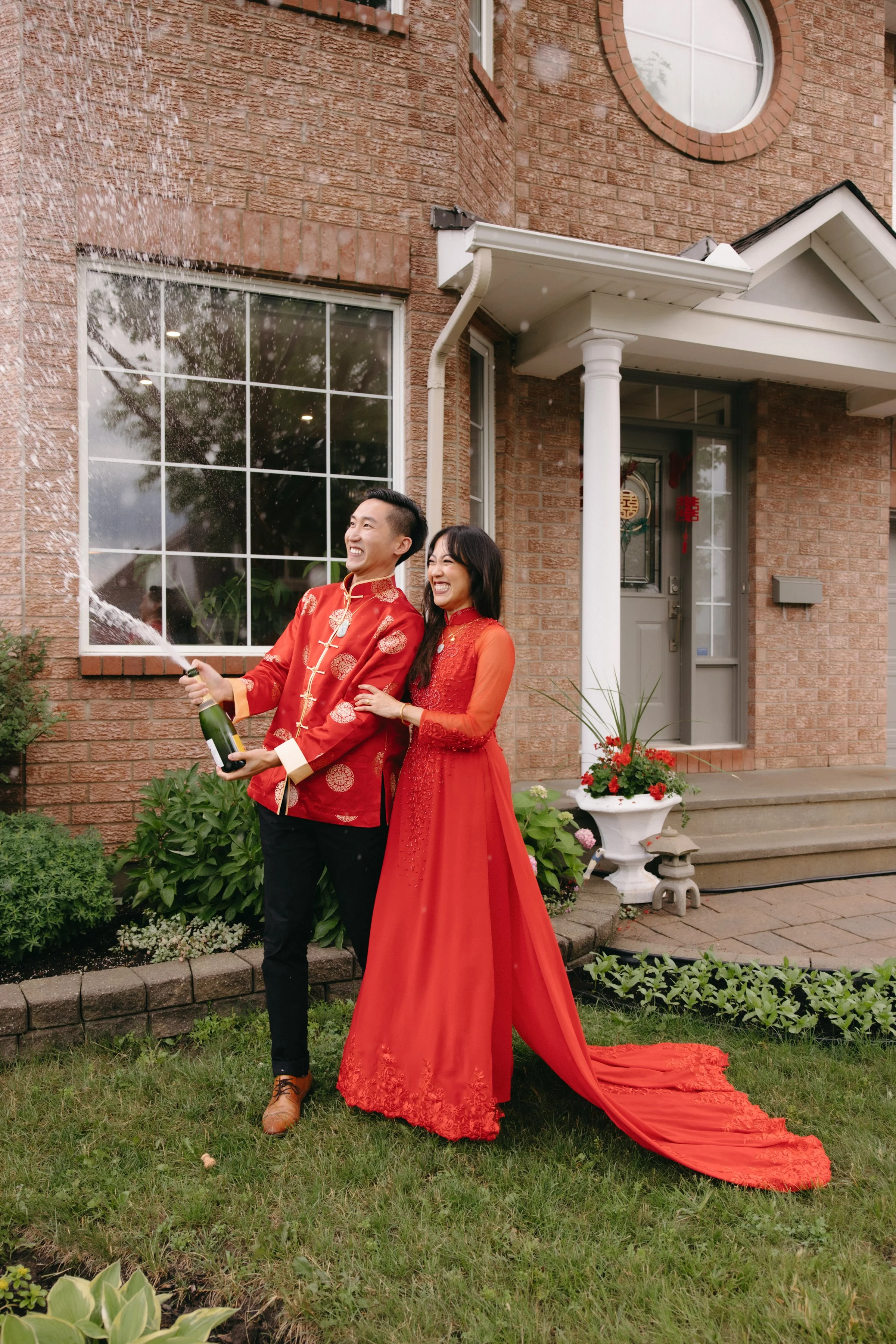 ottawa-elopement-photographer-0071.jpg