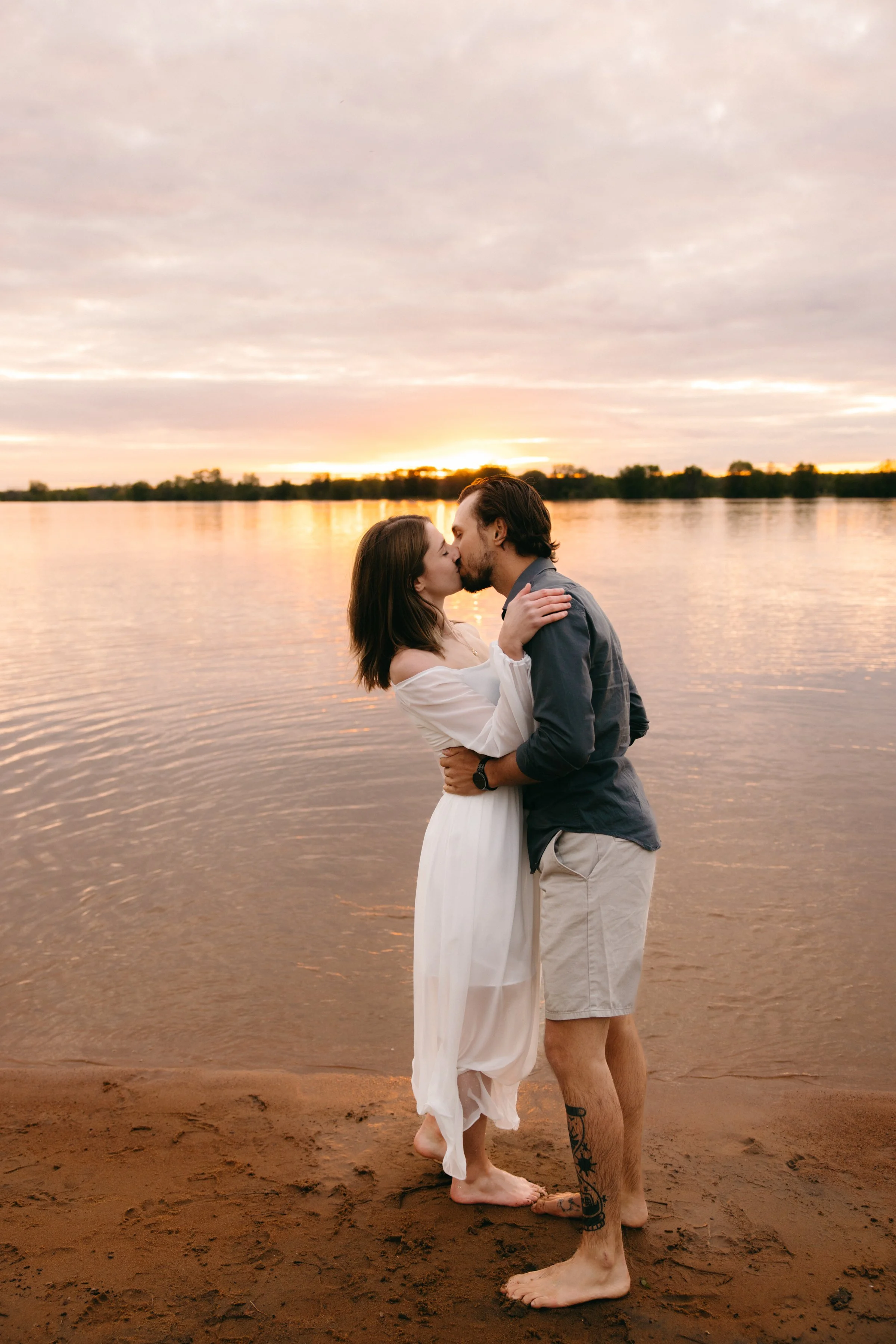 petrie-island-engagement-session-0104.jpg