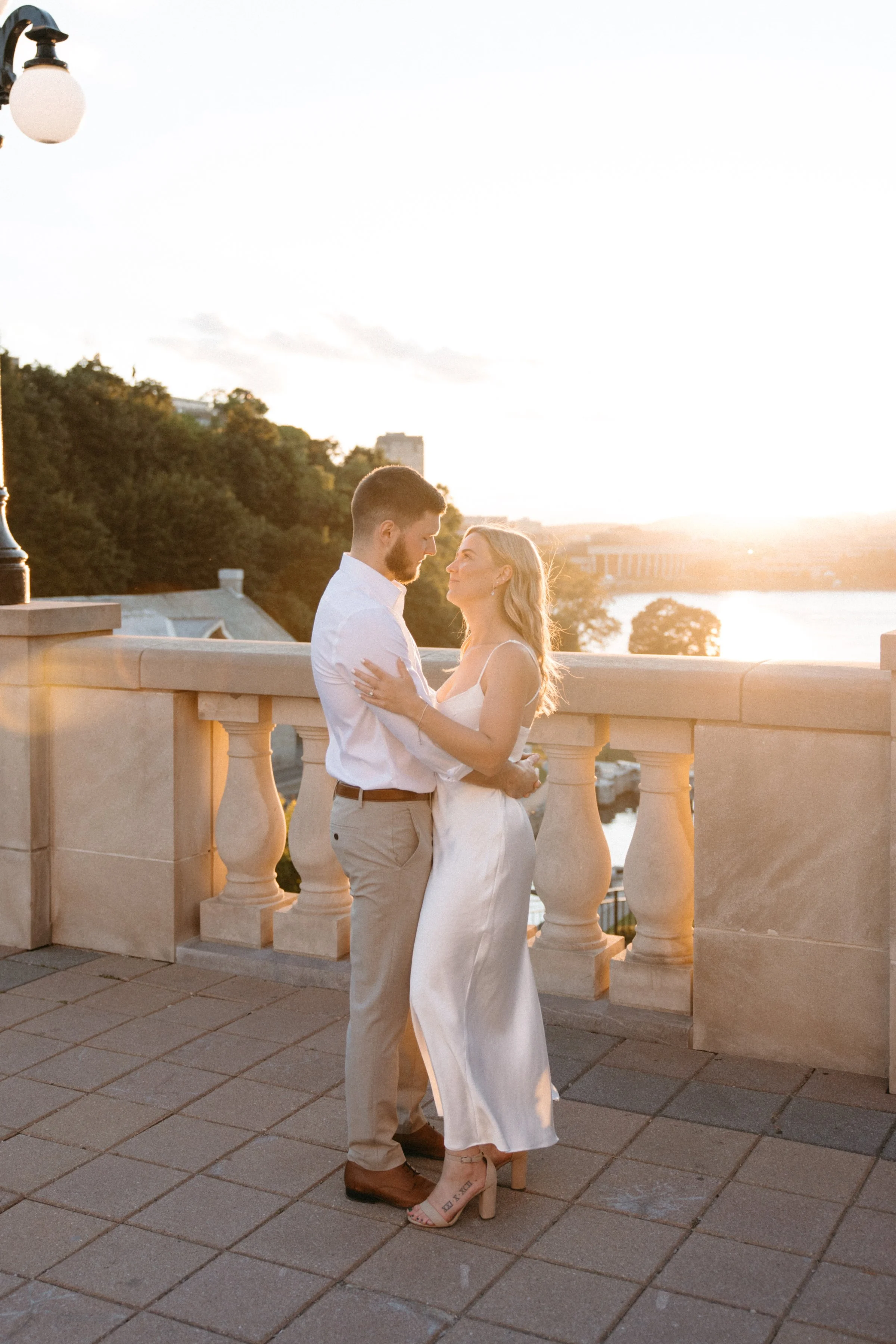 ottawa-downtown-engagement-session-0076.jpg