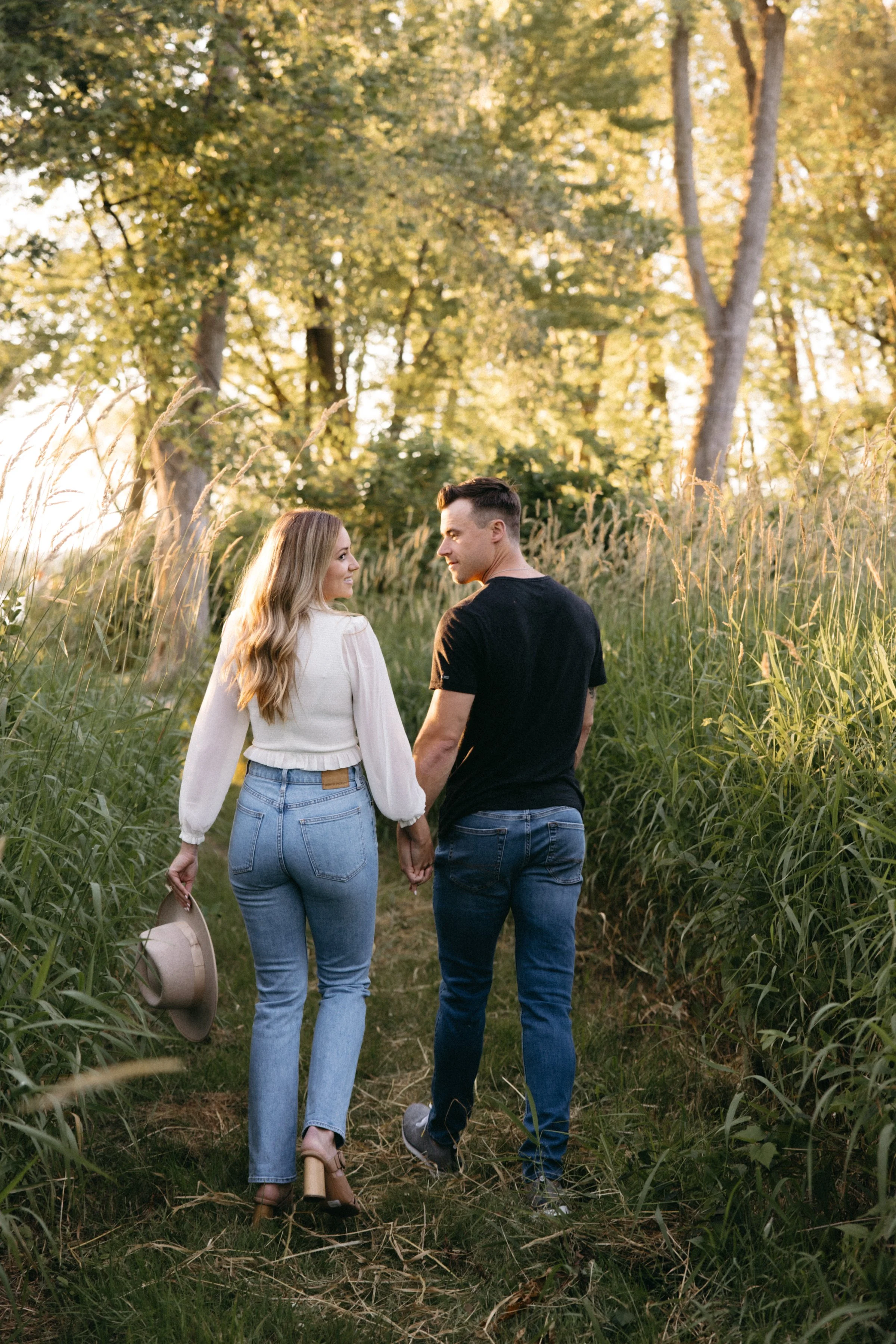 ottawa-ENGAGEMENT-photographer-0023.jpg