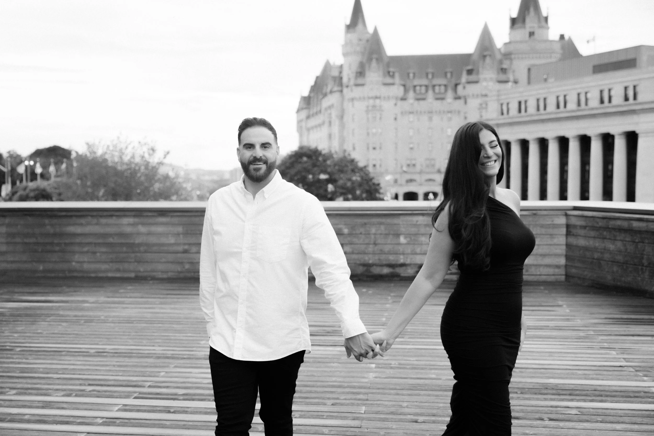 ottawa-downtown-engagement-session-0004.jpg