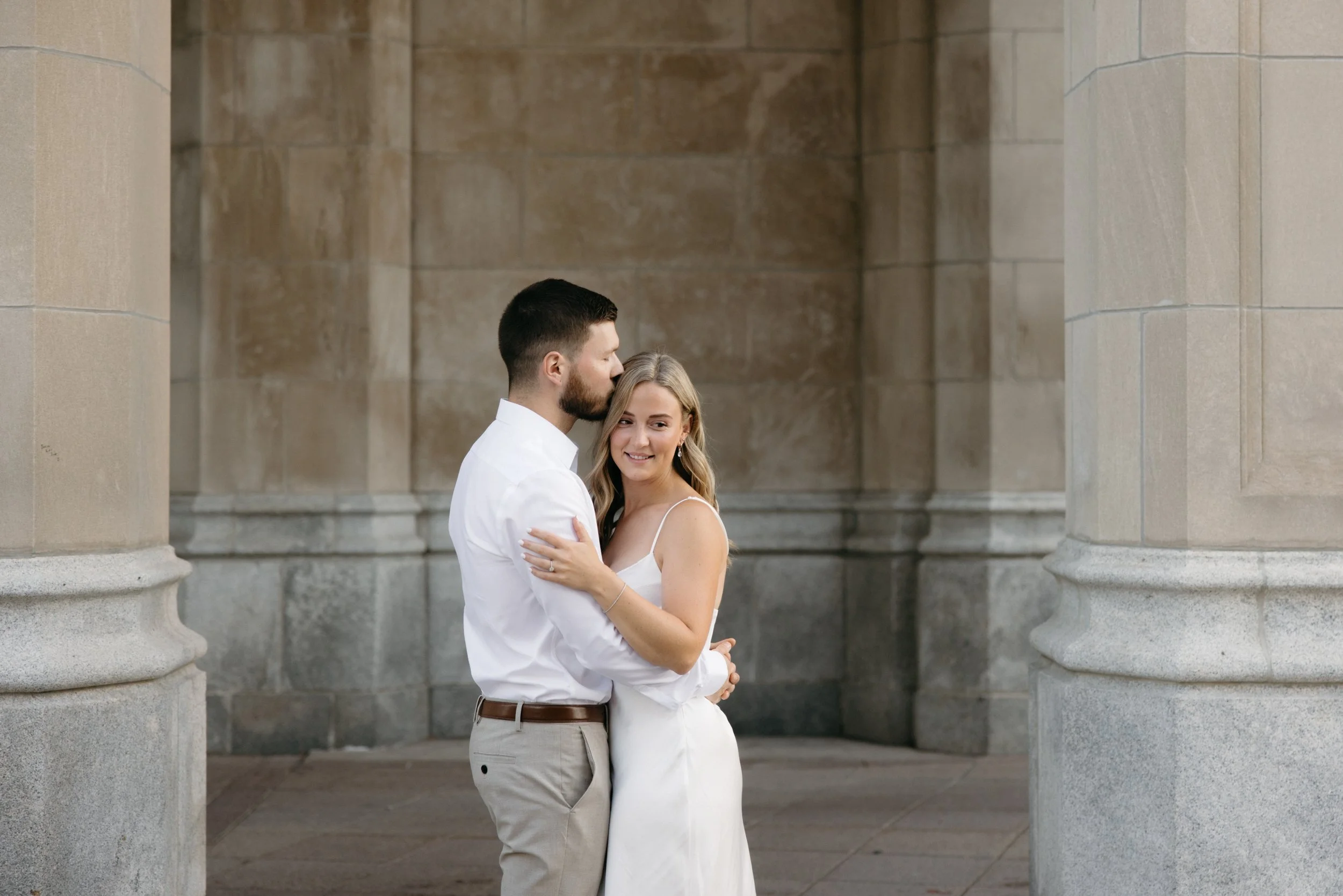 ottawa-downtown-engagement-session-0006.jpg