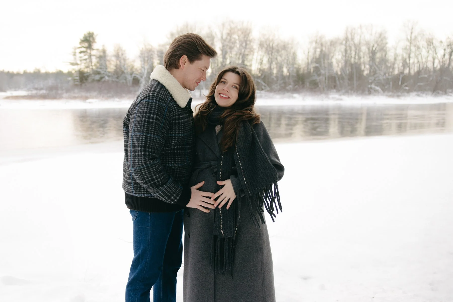 Ottawa-Maternity-Session-Cottage-0142.jpg