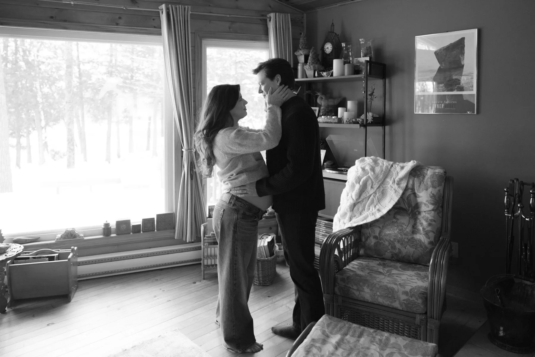 Ottawa-Maternity-Session-Cottage-0085.jpg