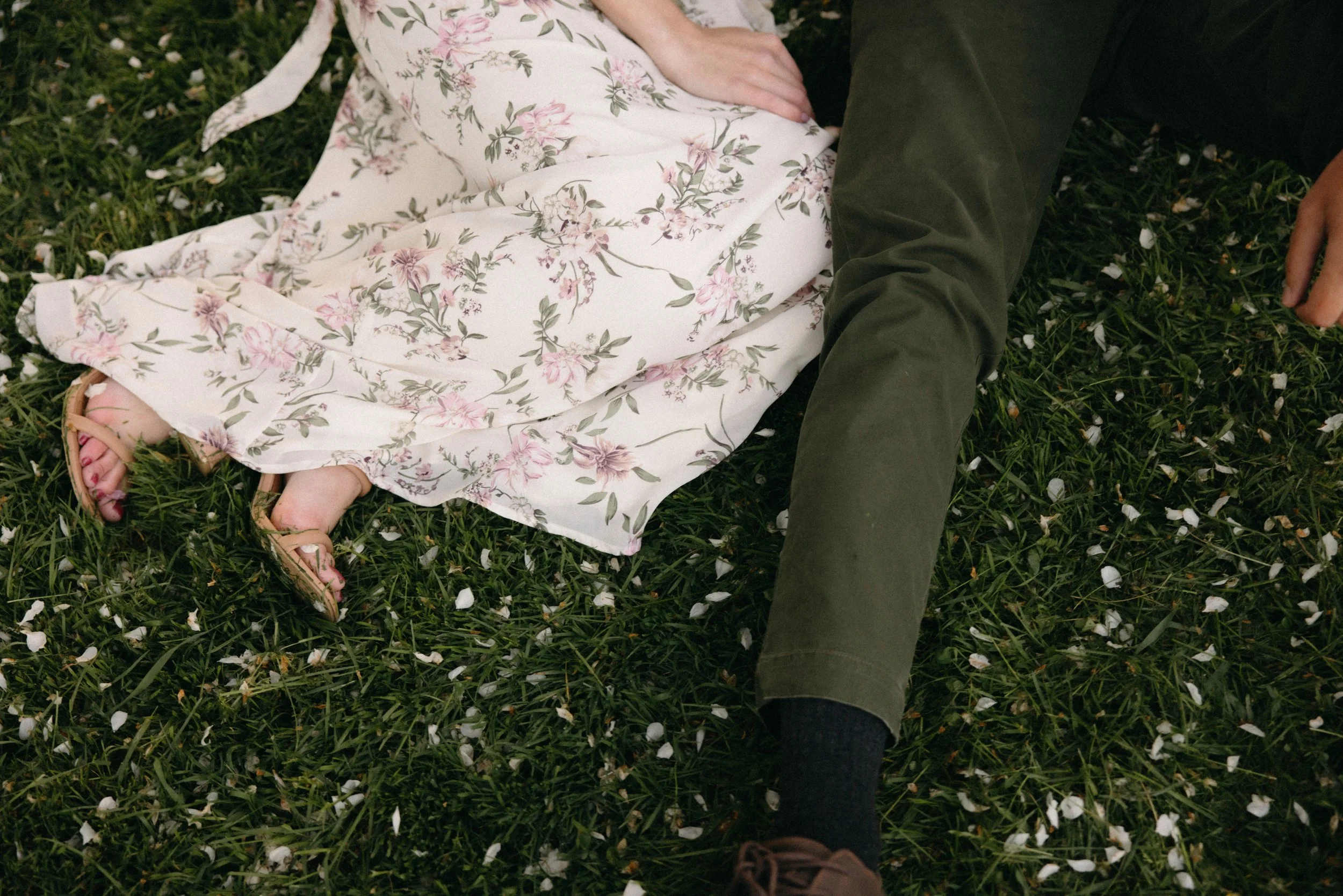 ottawa-blossom-engagement-session-0106.jpg