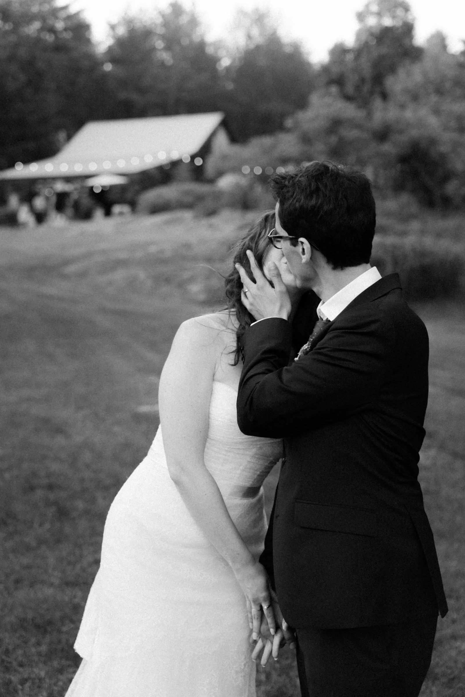 Adélina Barn Wedding Photos // Tracy Grace