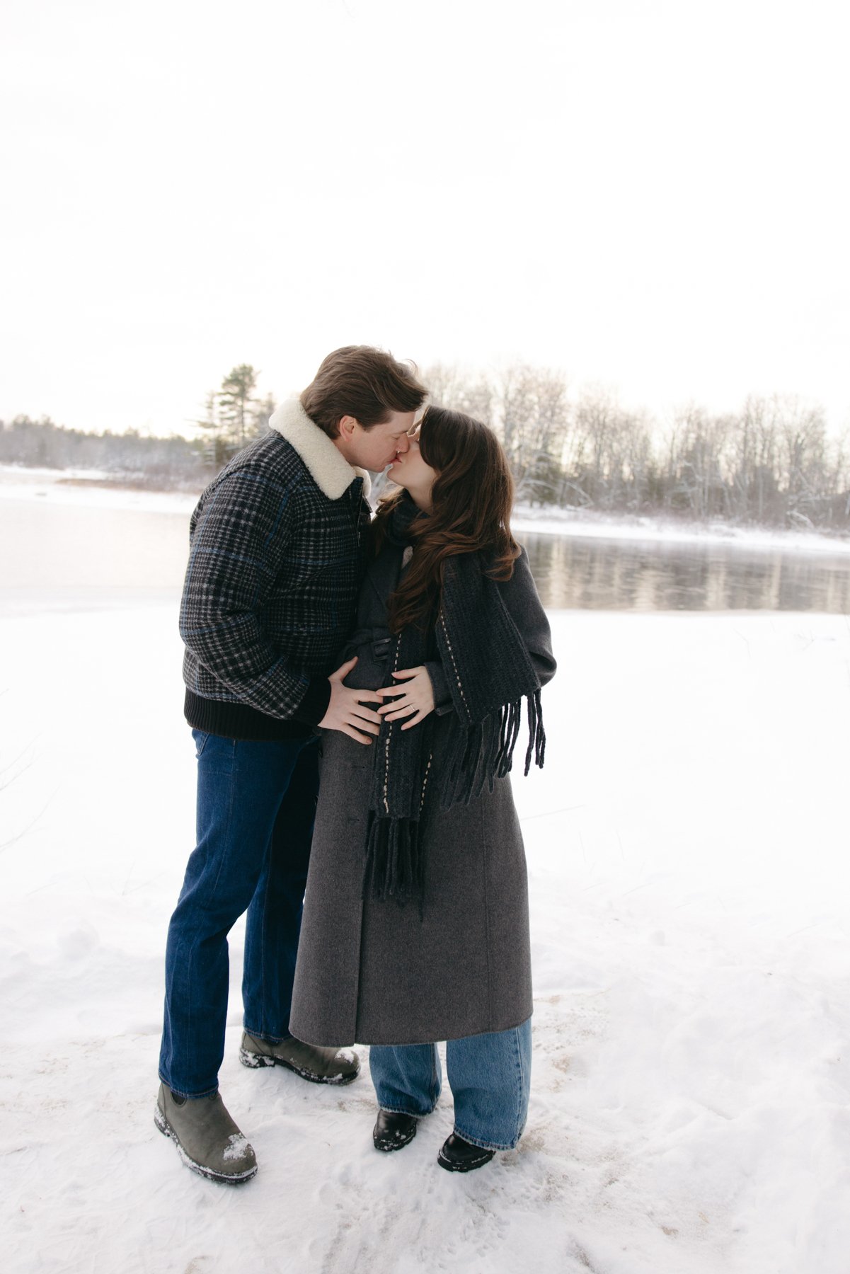 Ottawa-Maternity-Session-Cottage-0141.jpg