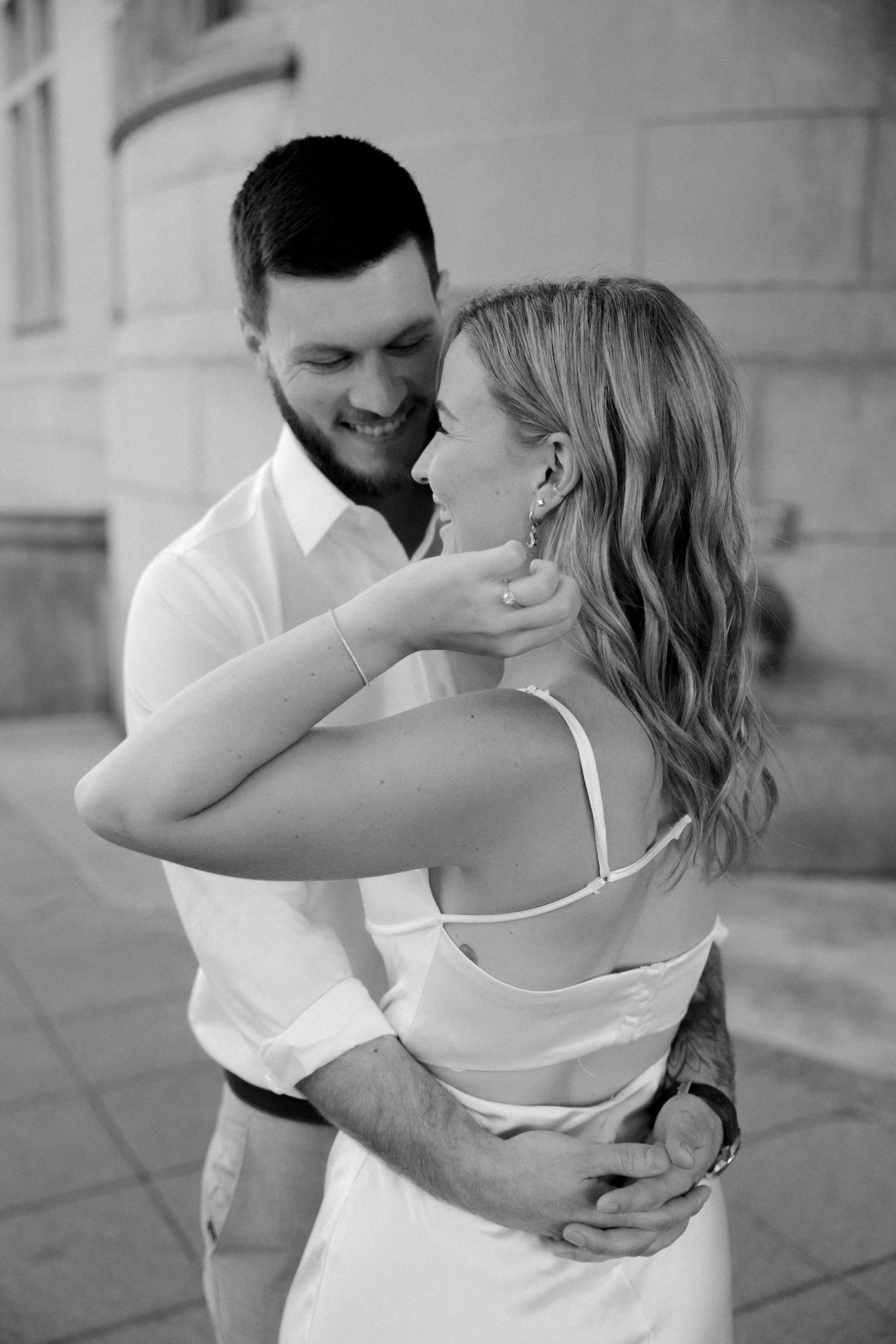 ottawa-downtown-engagement-session-0072.jpg