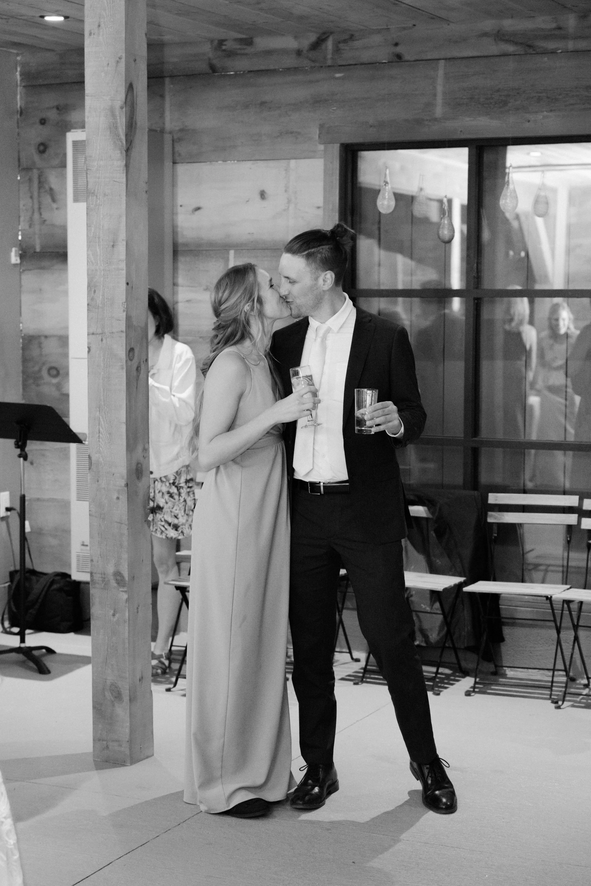 adelina-barn-wedding-0211.jpg