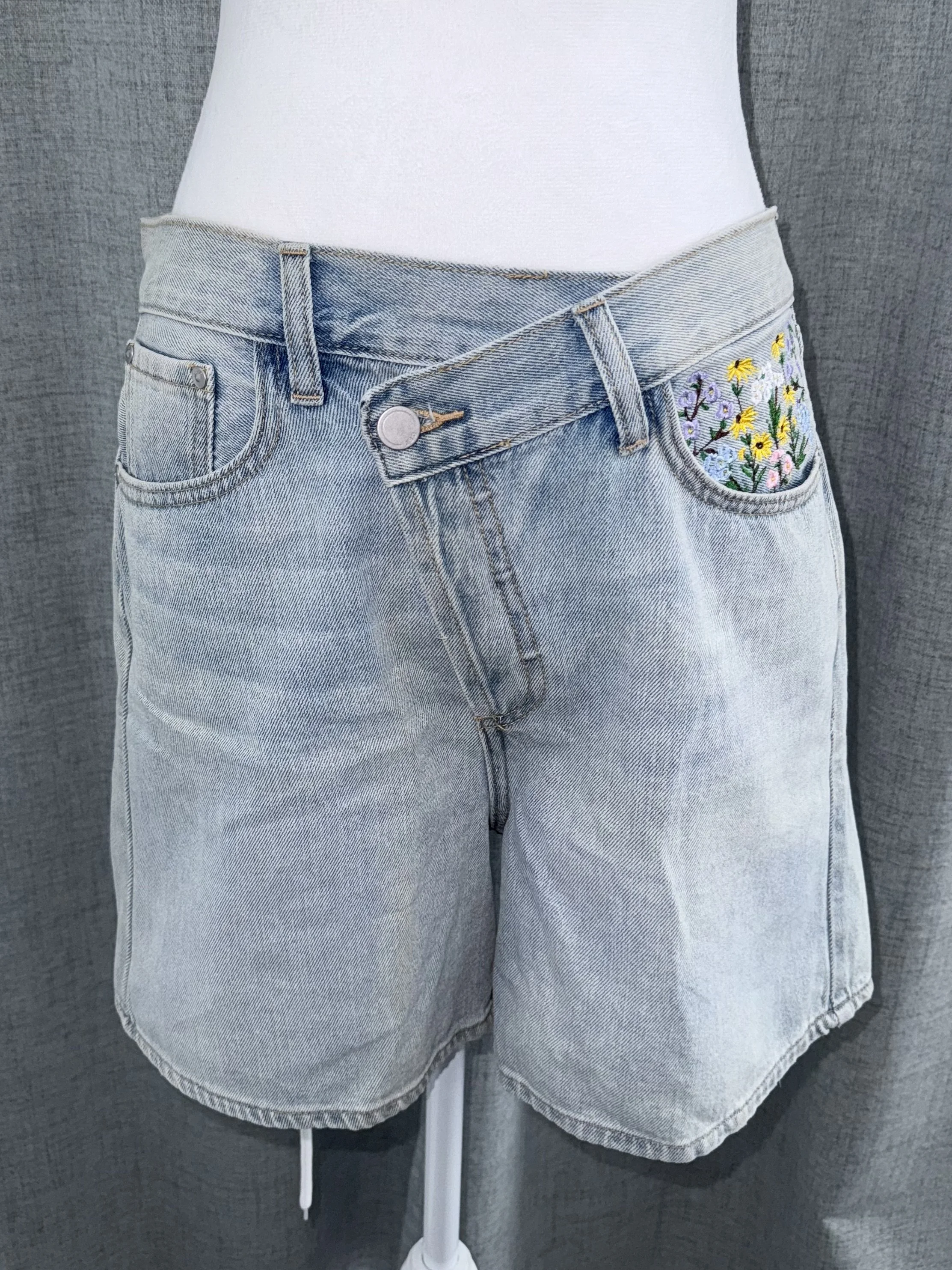 pocket full of sunshine - front mannequin.jpeg