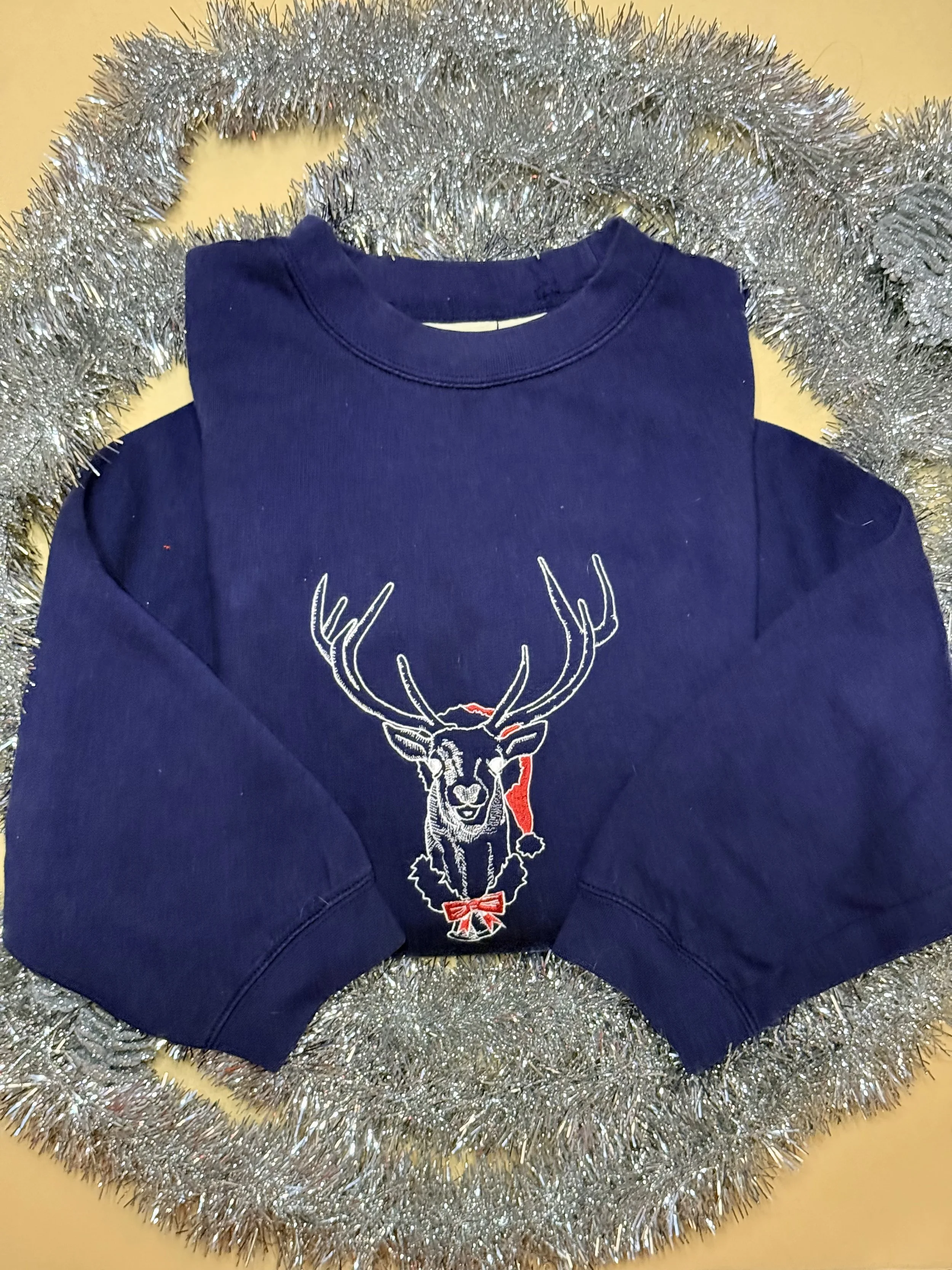 Holideer with Garland.jpeg