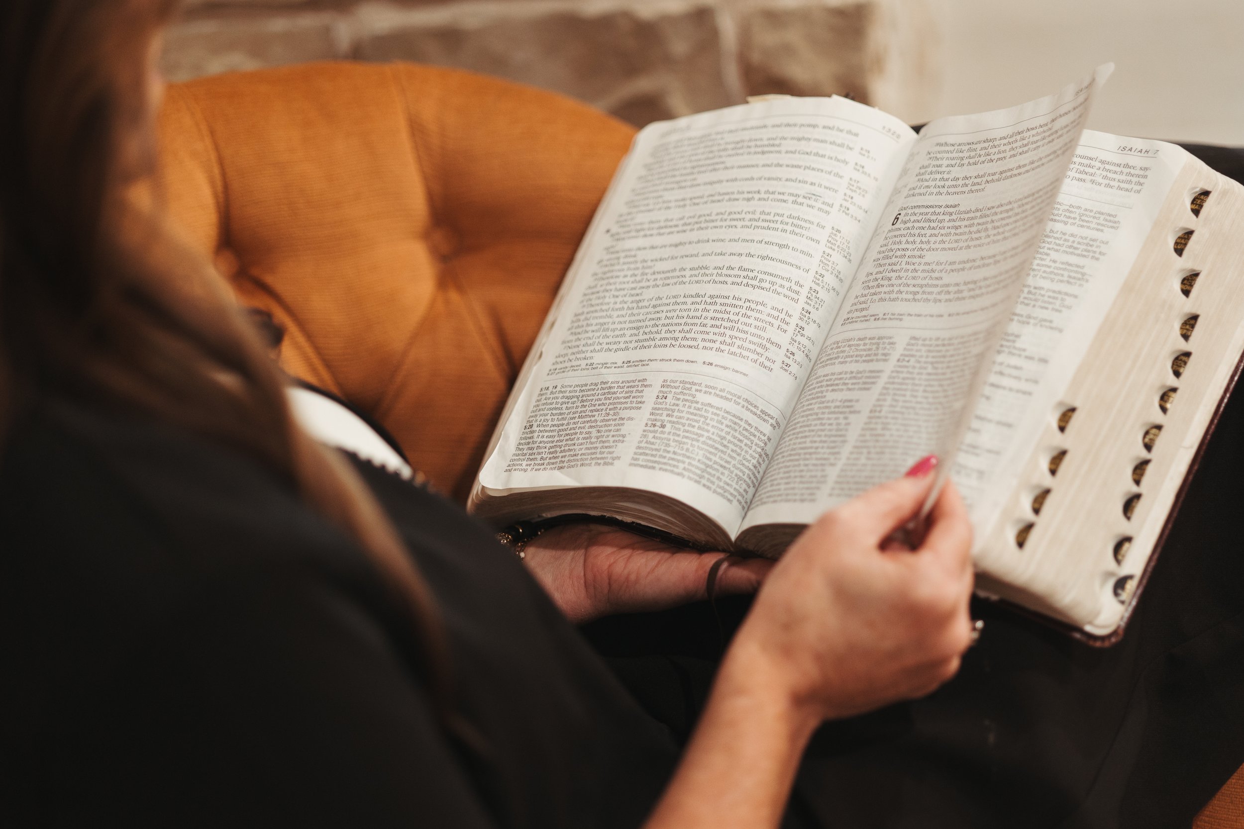 Tracy Reading Bible over shoulder.JPG