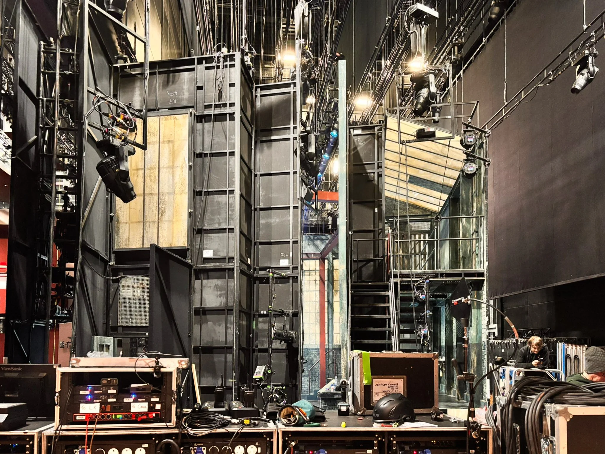 4Bespoke Scenic Production team based in bristol.jpg