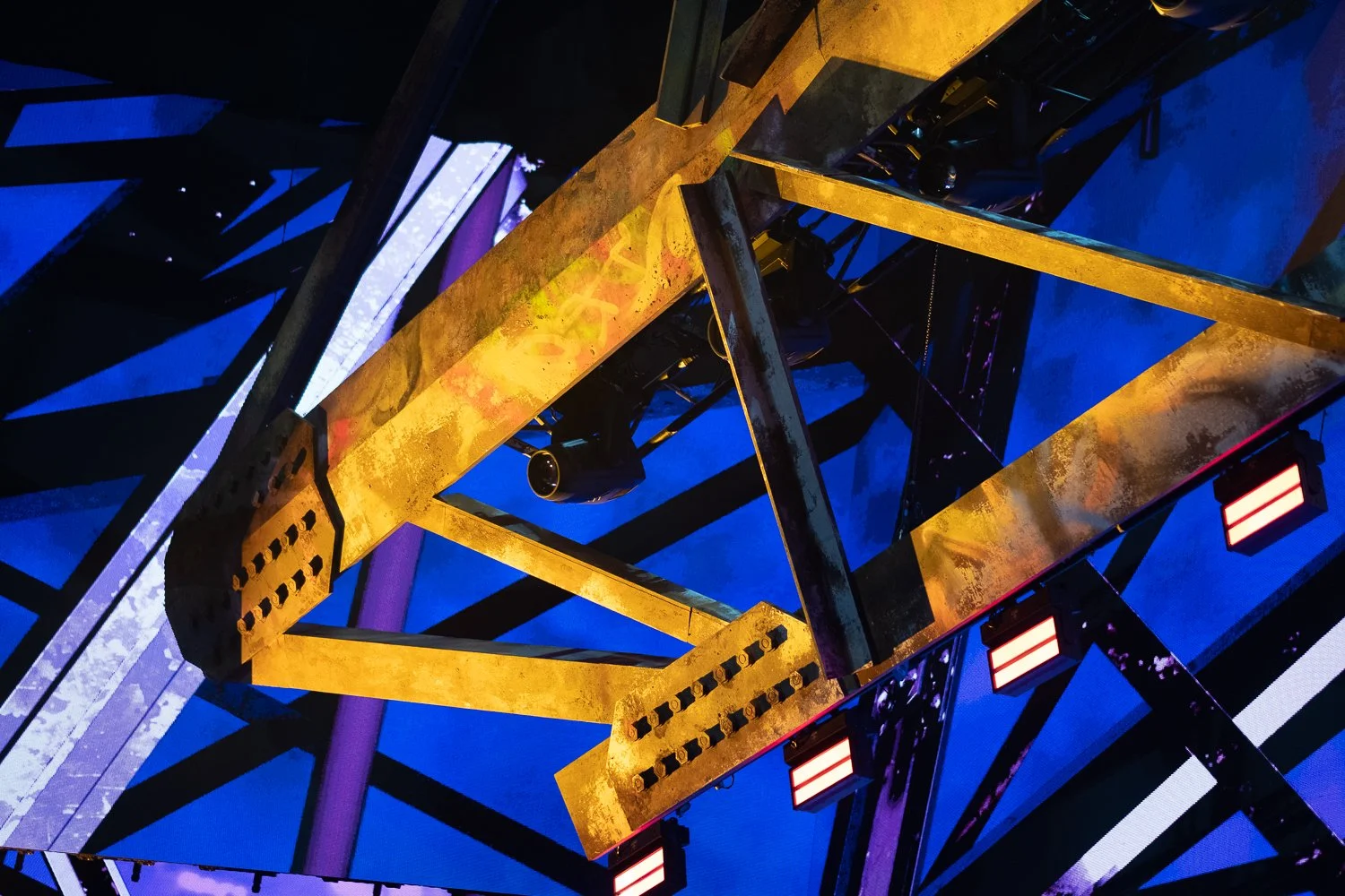 3262-theater-gaming-set-design-uk .jpg