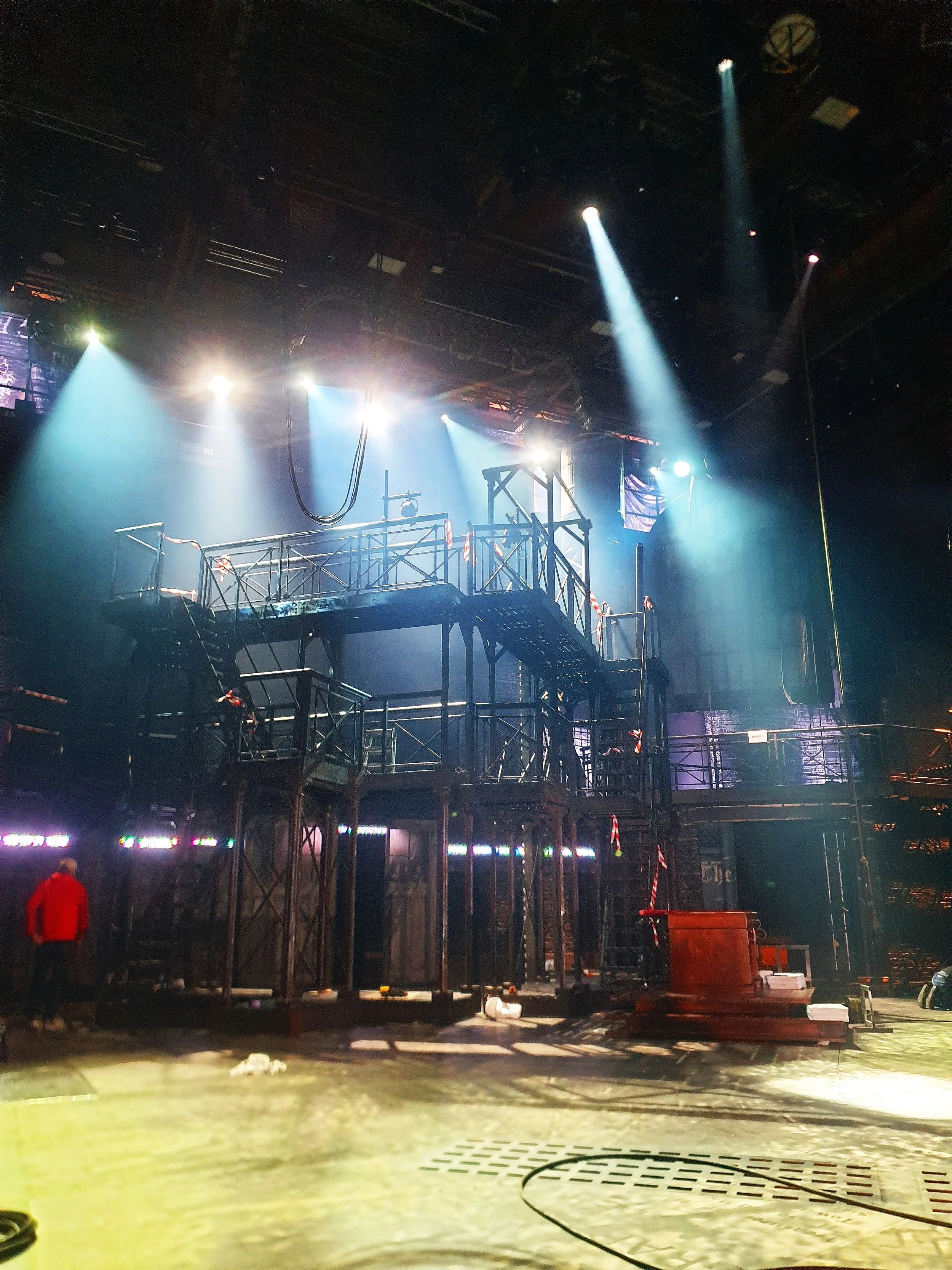 3044-theater-gaming-set-design-uk .jpg