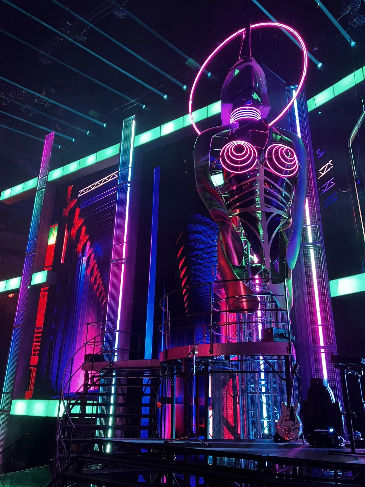 3277-theater-gaming-set-design-uk .JPEG