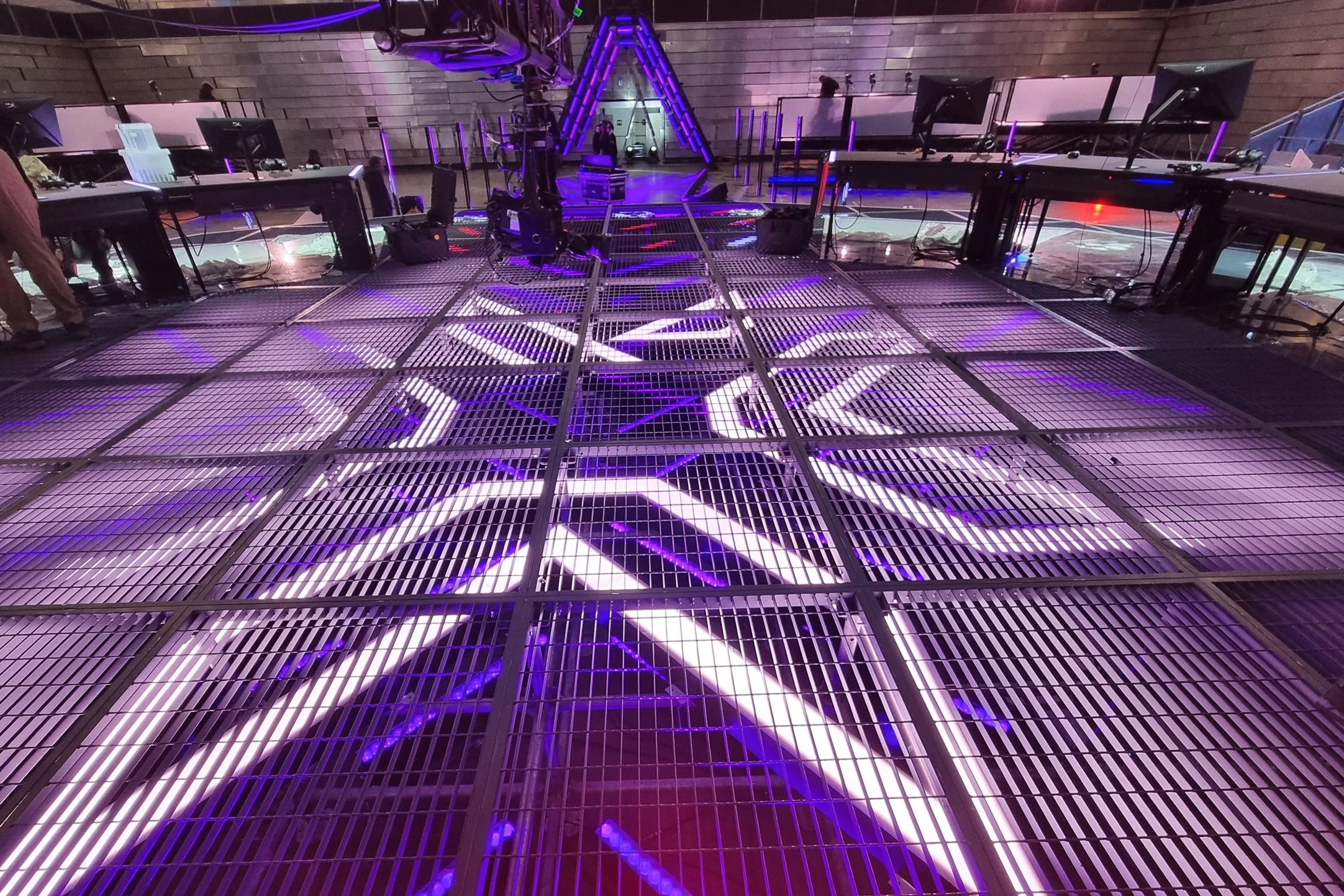 3067-theater-gaming-set-design-uk .jpg