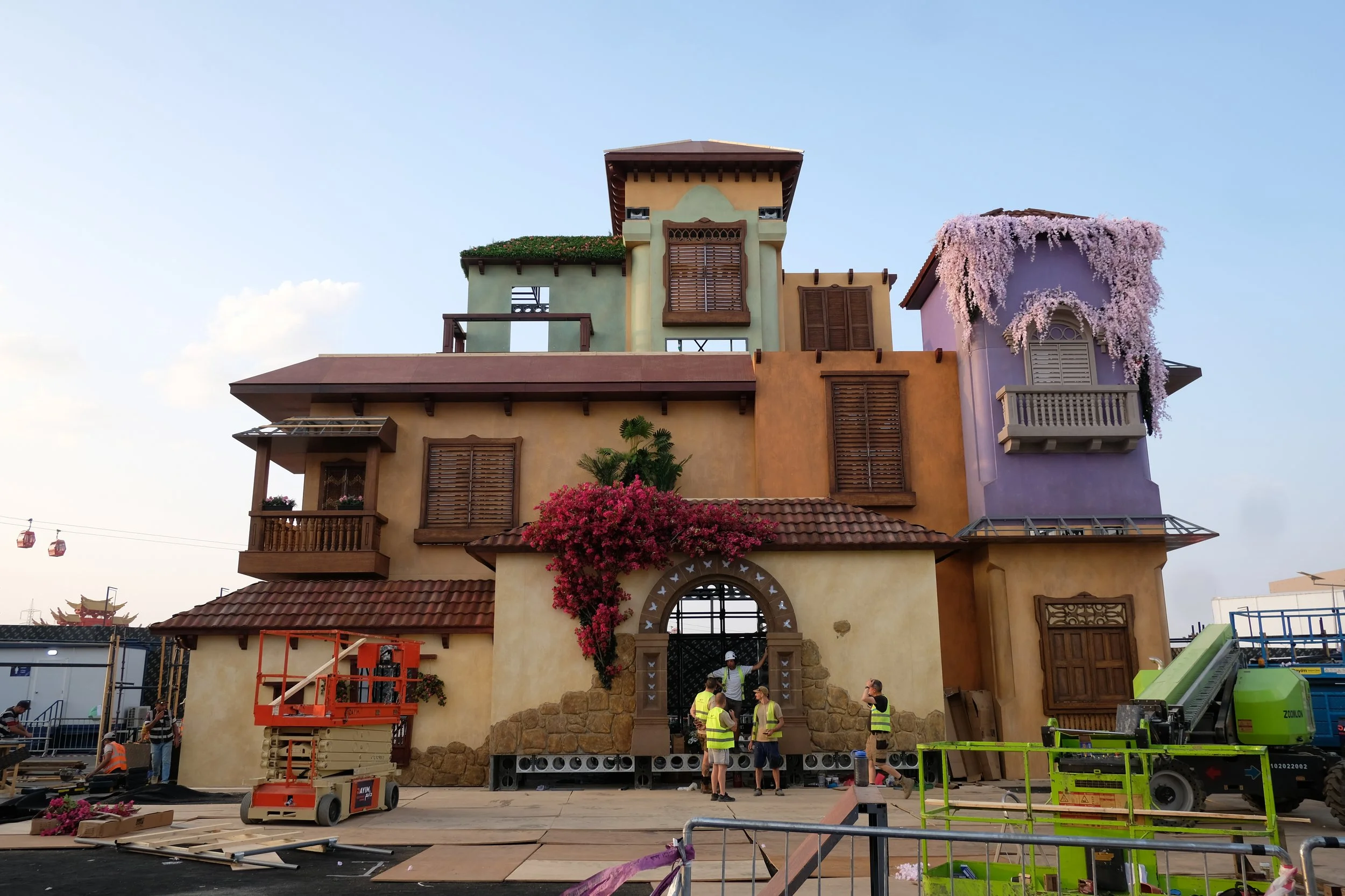 3168-theater-gaming-set-design-uk .JPG