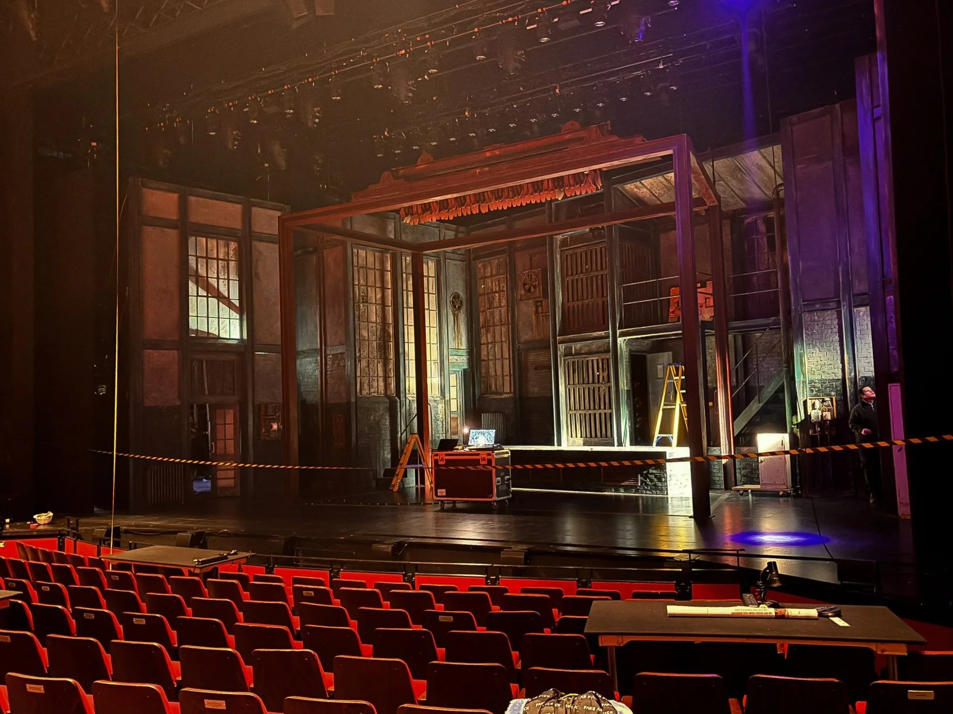 20Bespoke Scenic Production team based in bristol.jpg