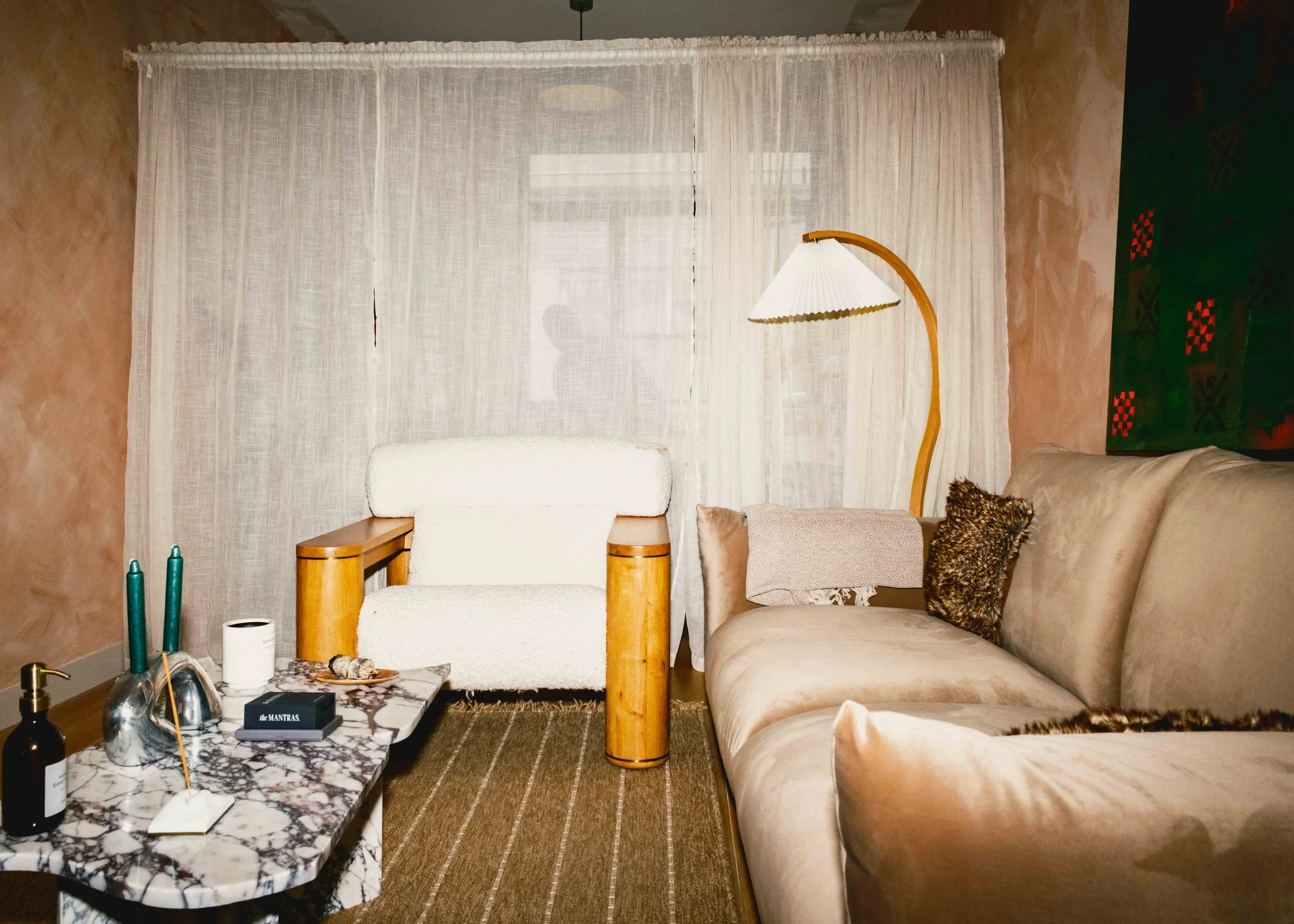 A premium private tattoo, therapy and treatment studio in London Fields, E8.