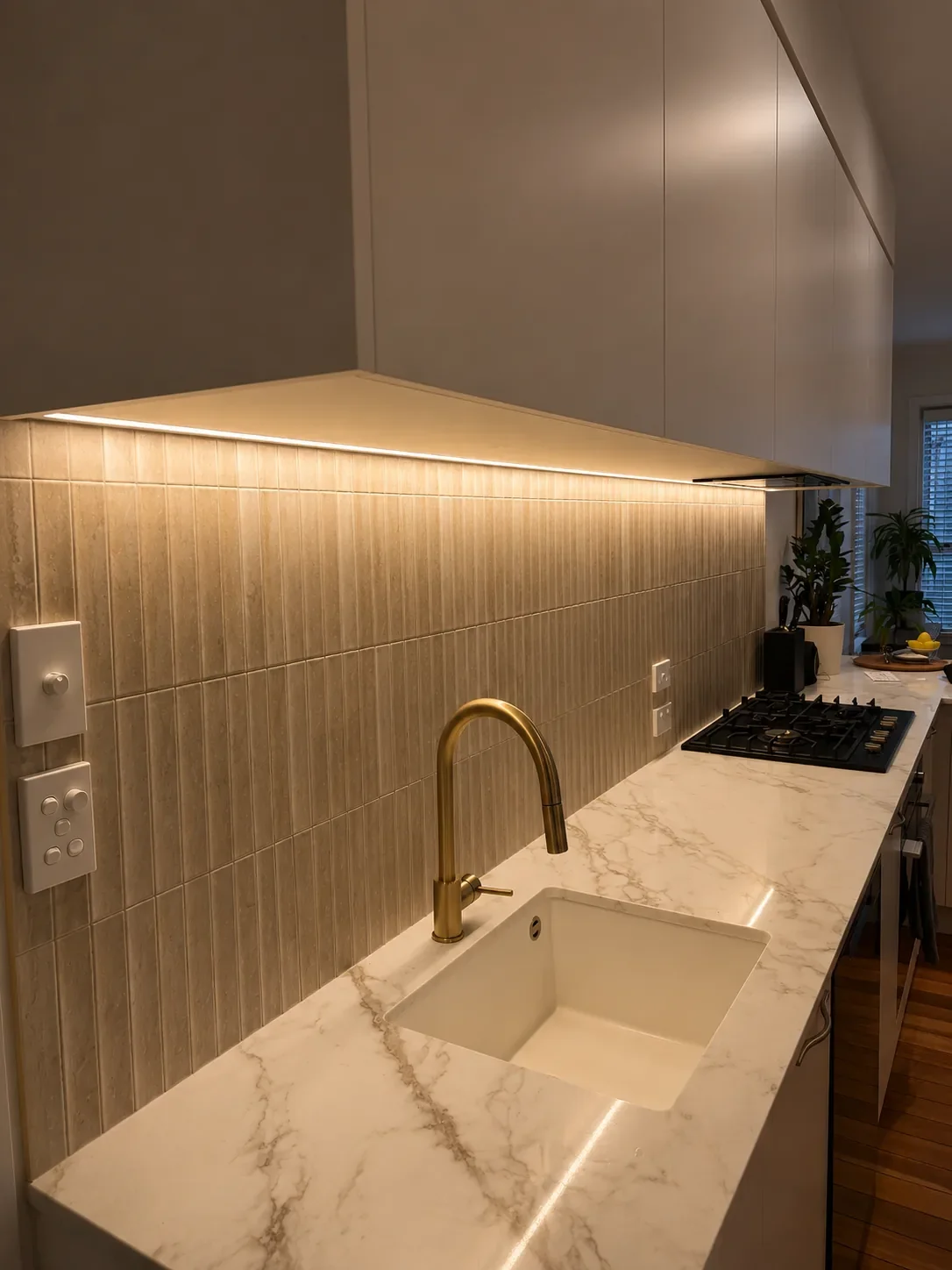 kitchen-bench-lighting