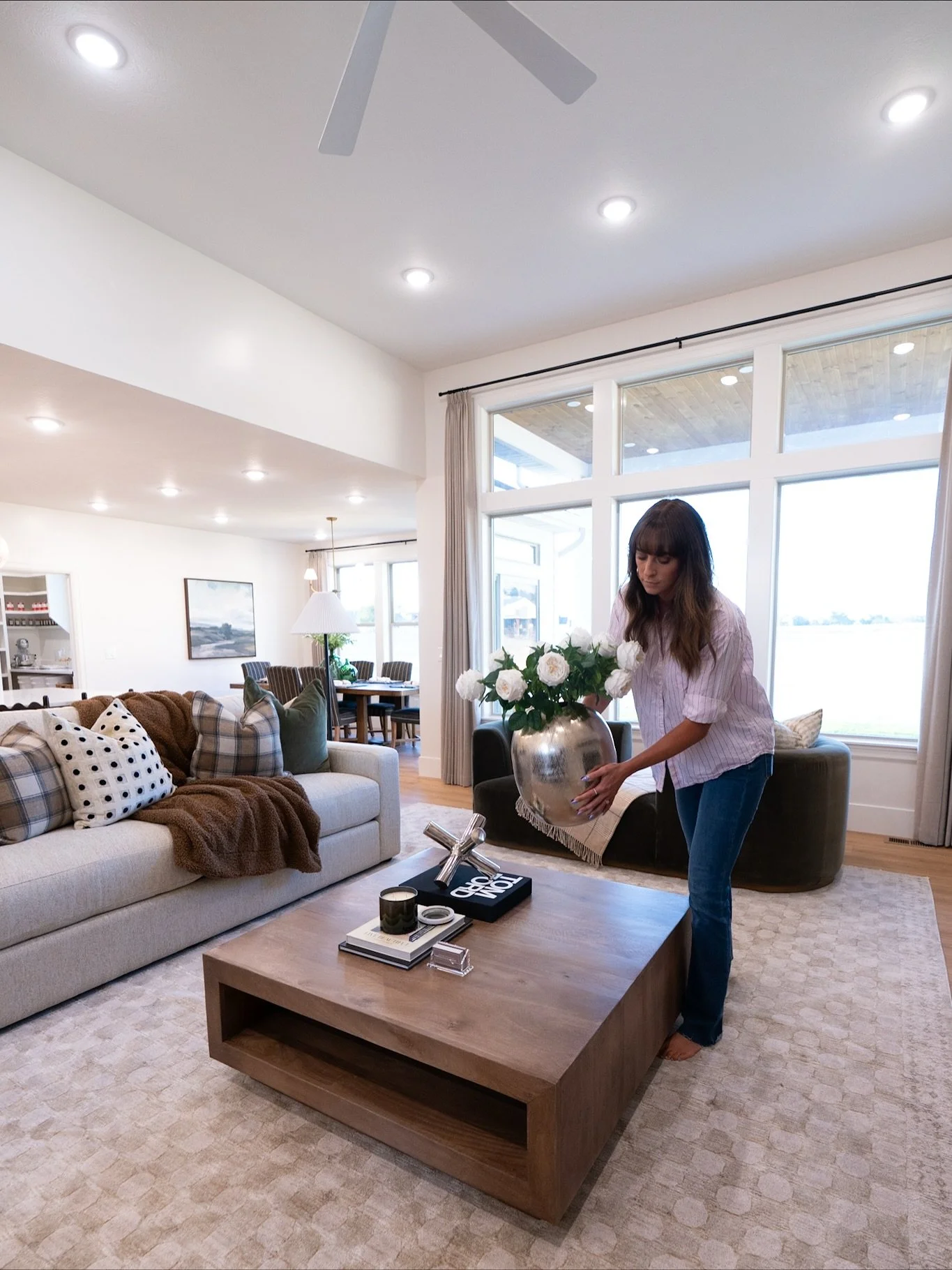 Thank you all for coming to the opening weekend of @touparadeofhomes You may have seen me at house #4 with @andersonsignaturehomes ✨ 

I was able to furnish and style this house for the Parade, and if you come by this weekend you can be entered to wi