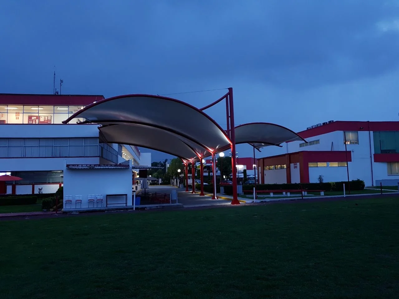 OBRA: CONSTRUCCIÓN VELARIA CAFETERIA UVM CAMPUS TEXCOCO

PROPIEDAD: LAUREATE INTERNATIONAL UNIVERSITIES

UBICACIÓN: BLVAR JIMENEZ CANTU No 4, SAN MARTIN TEXCOCO,EDO MEX. 

EJECUCIÓN: OBRA NUEVA

AÑO: 2017