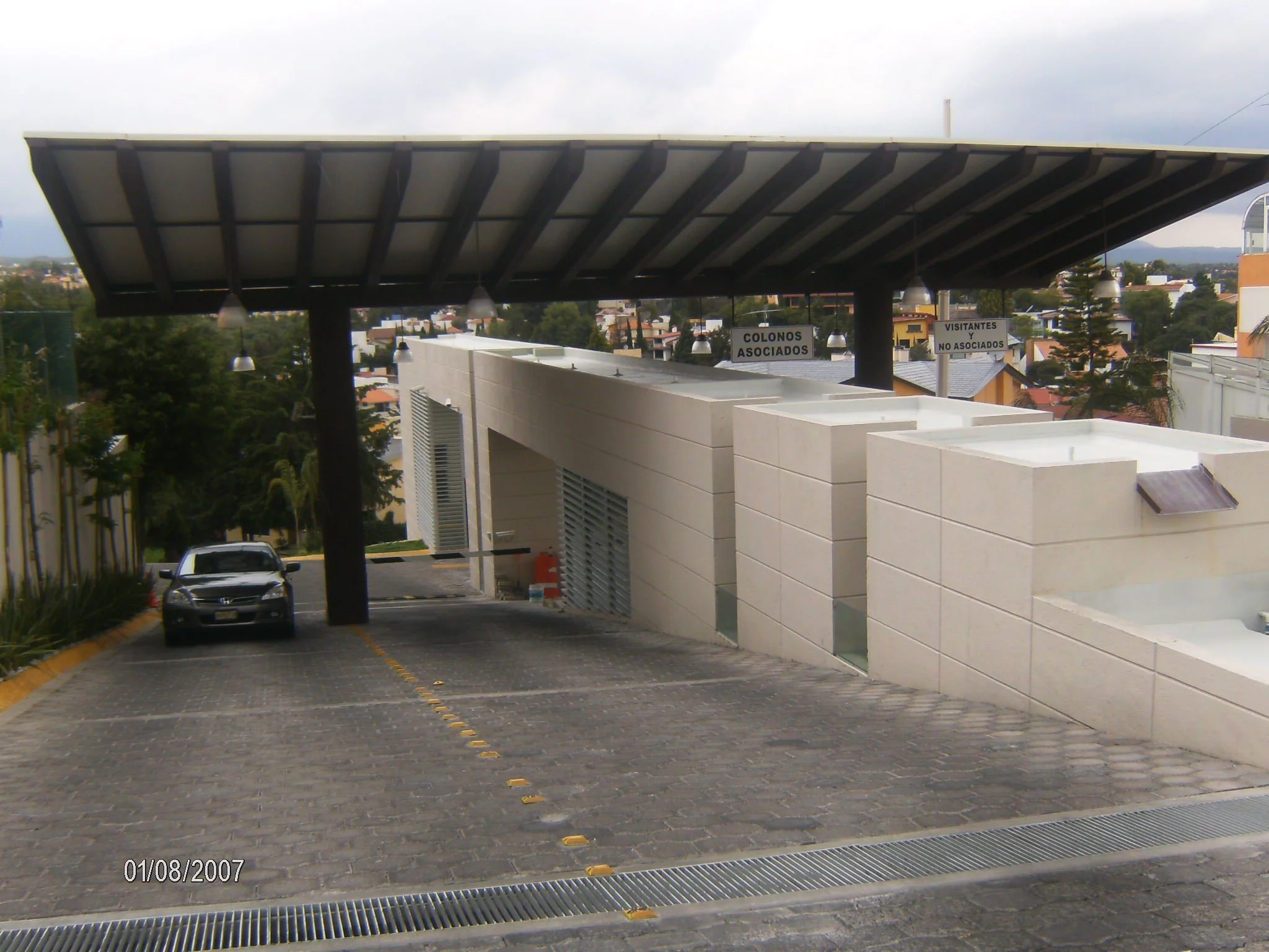 OBRA:         PÓRTICO DE ACCESO LOMA VALLESCONDIDO

PROPIEDAD: MUNICIPIO DE ATIZAPÁN DE ZARAGOZA, EDO. DE MÉXICO.

UBICACIÓN: FRACCIONAMIENTO LOMA DE VALLE ESCONDIDO

OBRA: CONSTRUCCION DE OBRA

AÑO: 2007