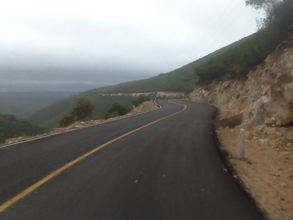 OBRA: CONSTRUCCION DE CALLE PANORÁMICA, 

PROPIEDAD: AYUNTAMIENTO DE TAMAZUNCHALE

UBICACIÓN: COL. NUEVO MÉXICO, S.L.P.

EJECUCIÓN: CONSTRUCCIÓN

AÑO: 2013 – 2014