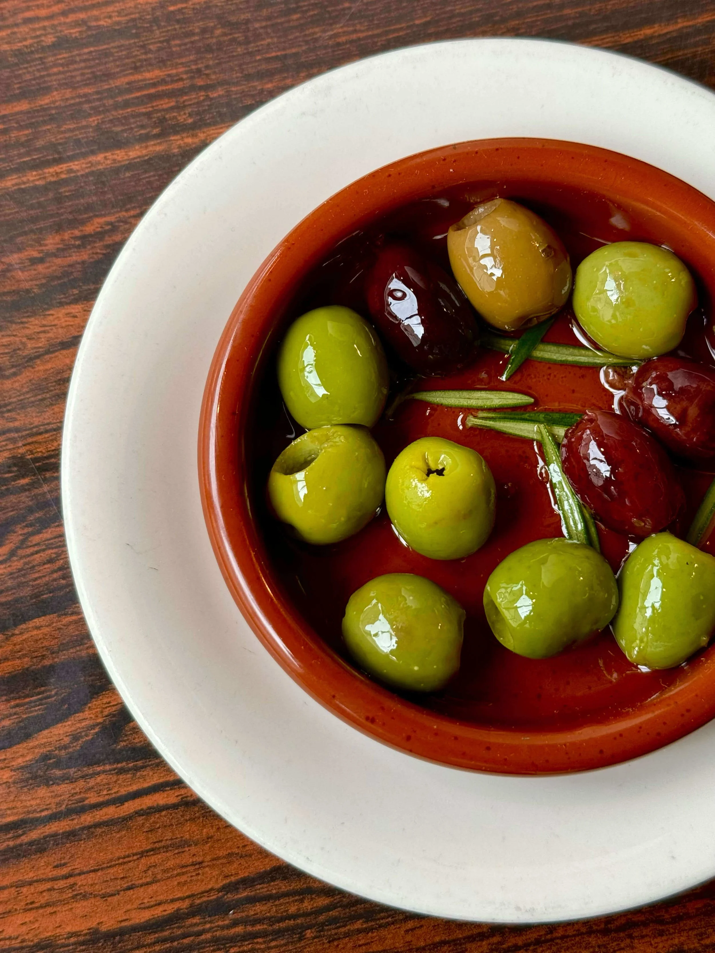 Aceitunas con Romero.jpg