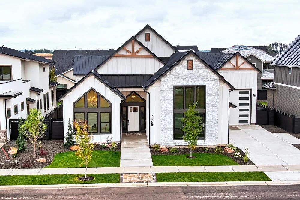 NEW!
7645 W Lookout St, Meridian 83646
4 Bed | 4.5 Bath | 2 car + 45ft RV Bay | Bonus Room | 3,123 SF
$1,275,000
Introducing a finely crafted Capstone Homes residence in Meridian’s sought-after Inspirado community. Expansive windows, vaulte