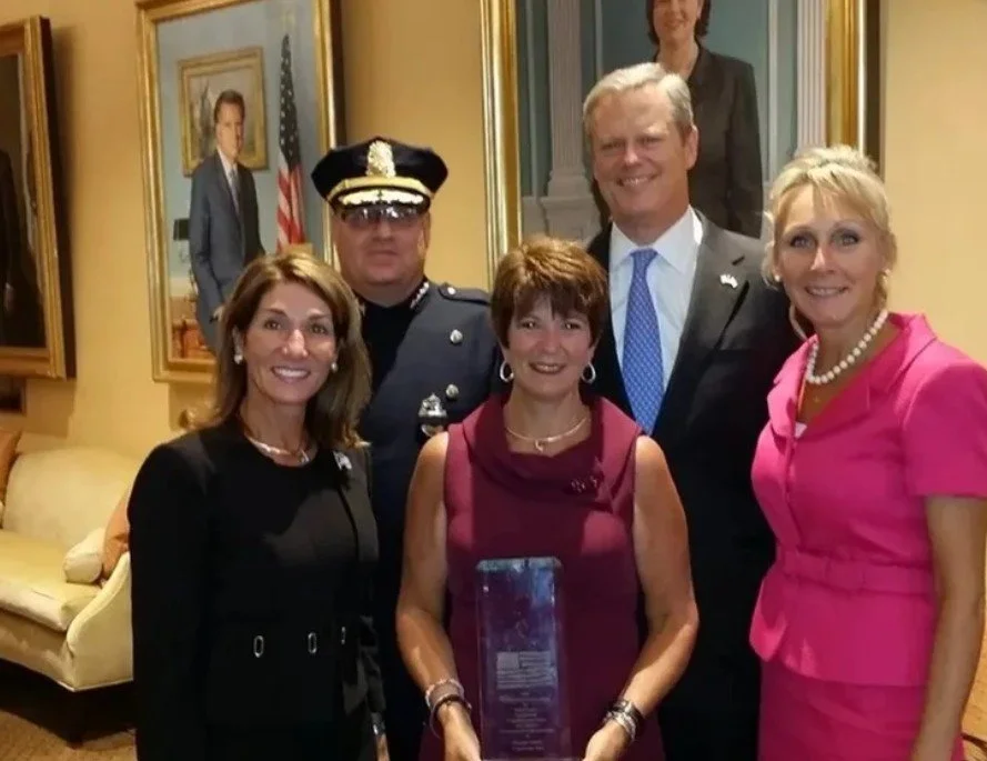 Madeline “Amy” Sweeney Award for Civilian Bravery (2016) 