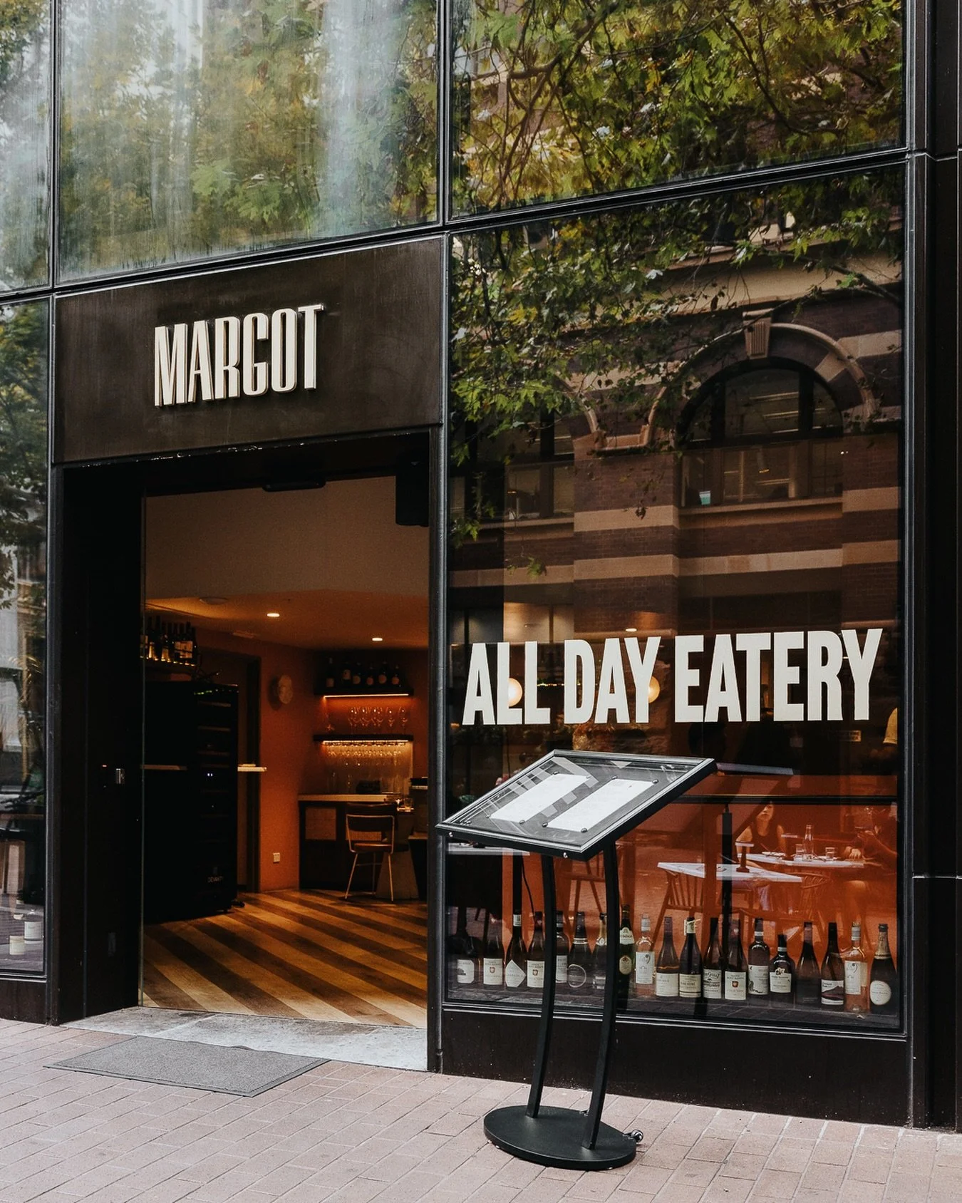 Quick lunch in the CBD, elevated with a premium aperitivo. 🍸

Take a break from the busy day and enjoy authentic Italian flavours, perfectly paired with your favourite pre-dinner sip. Because lunch should never be boring.