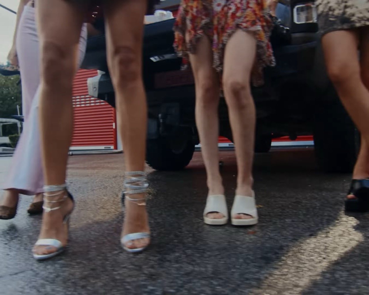 Bilo bi lepo - Anabel (Official music video) 1-19 screenshot Large.jpeg