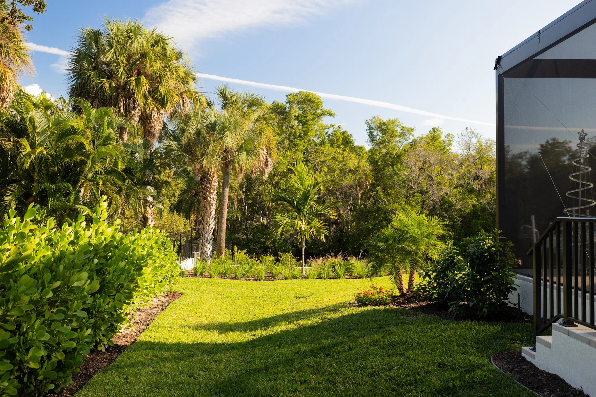 Modern Coastal Estate – Full Outdoor Build