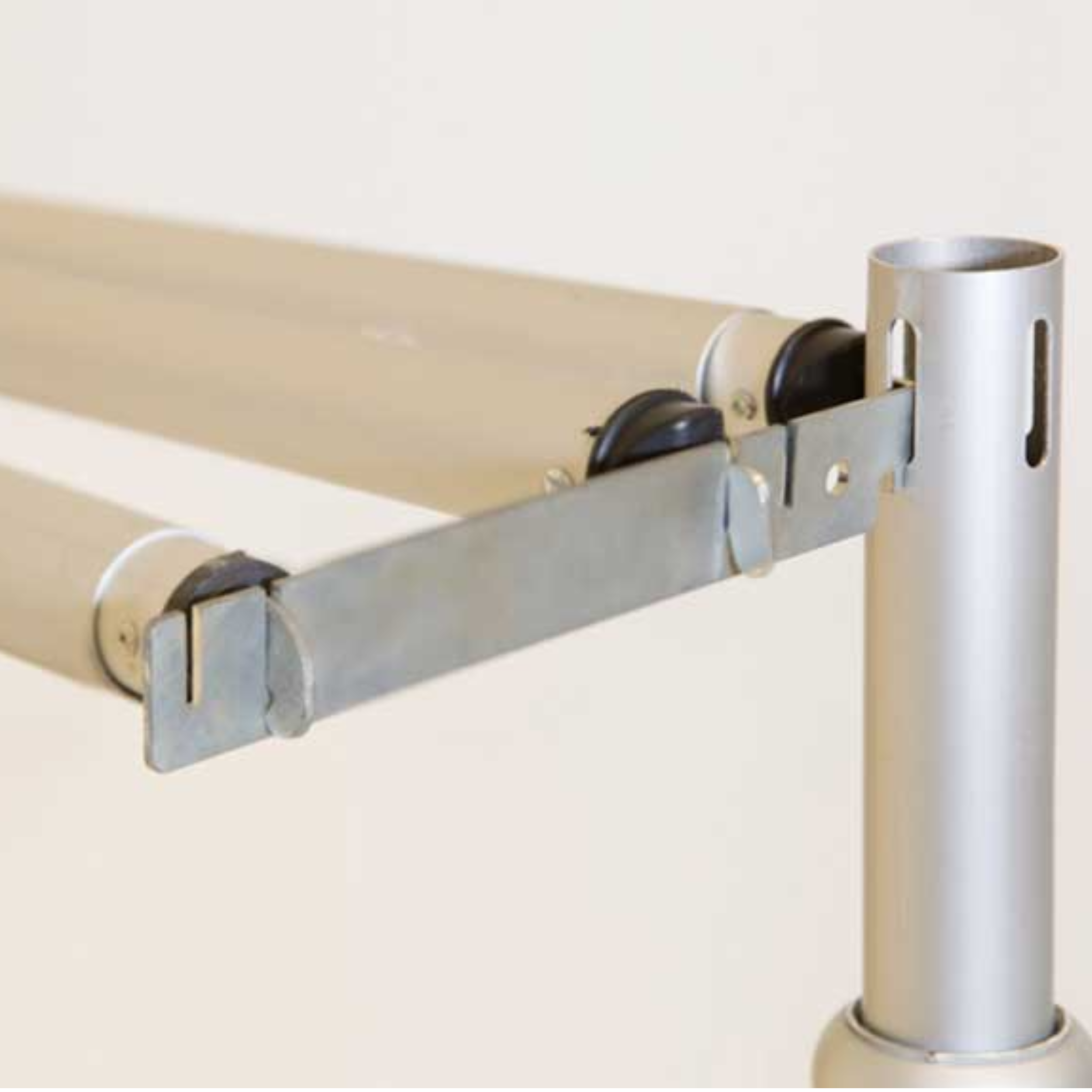 Universal-Fit TRIPLE Crossbar Hangers 9 (1) (1).png