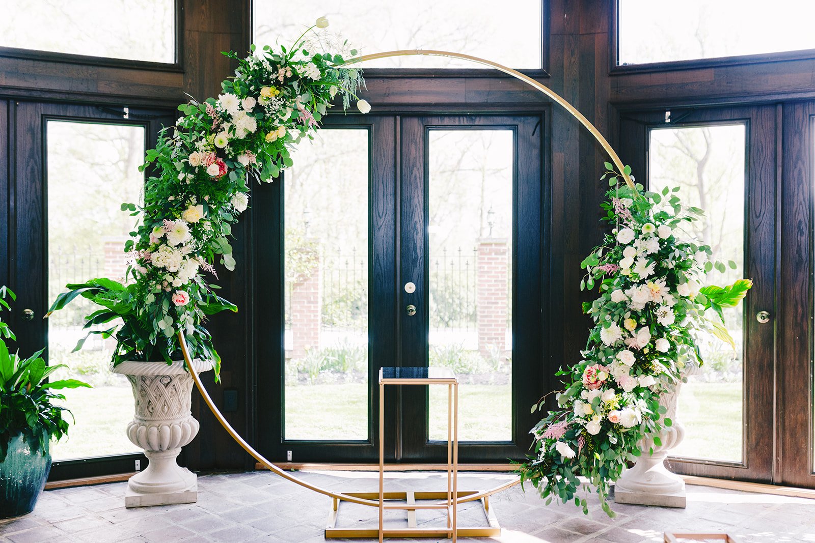 Gold Circle Arch