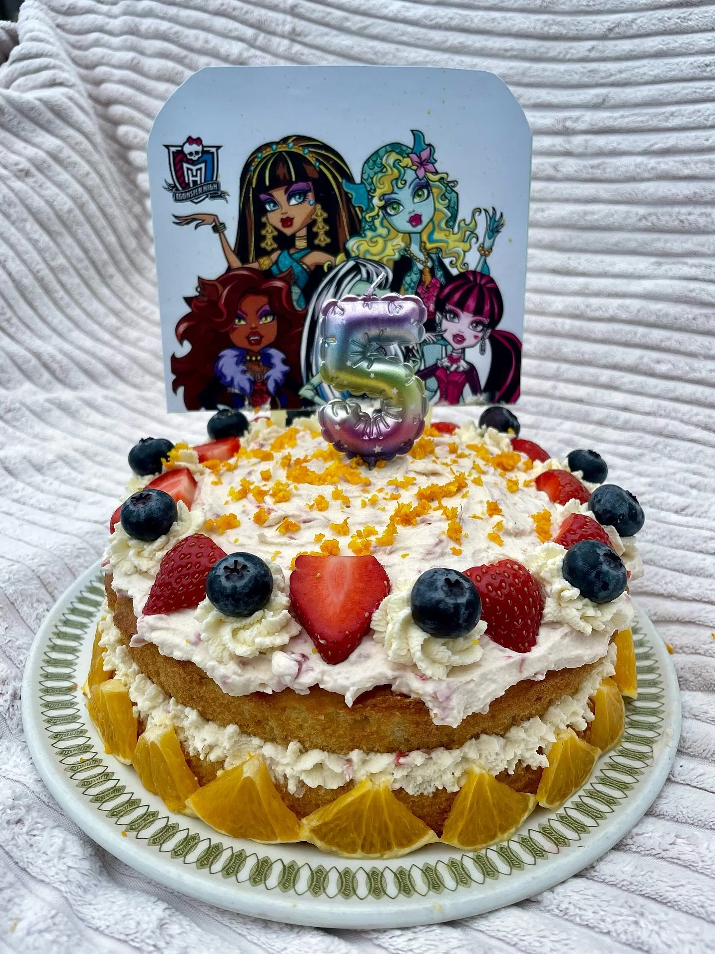 🎂 Let’s talk children’s birthday parties! We want them to have fun and not be deprived… but that doesn’t mean you have to buy a load of toxic junk - making healthy treats is actually easy! 🙌
It was my daughter’s birt