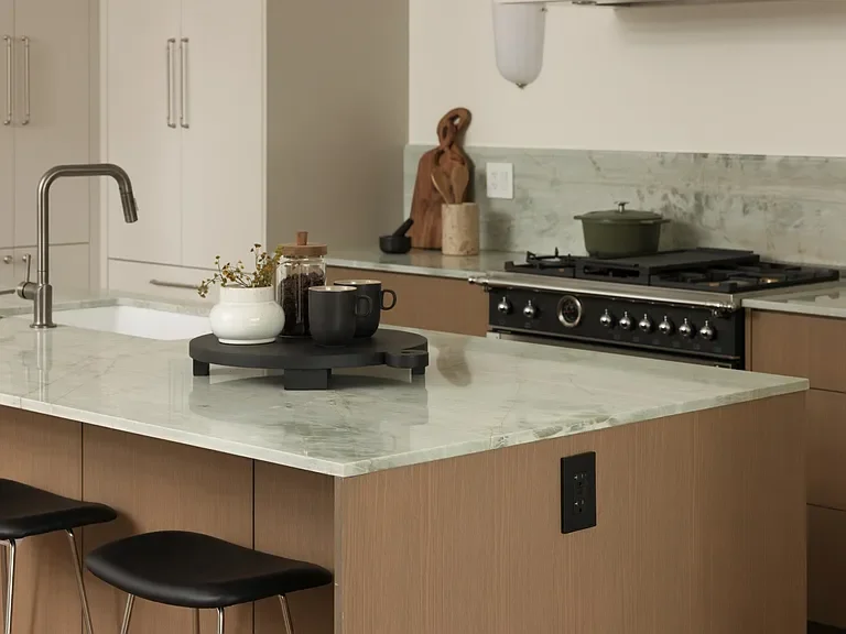 b9e61fa3226a0b2de0d7e0d05c0dcc10-cc_ft_768 (1).webp