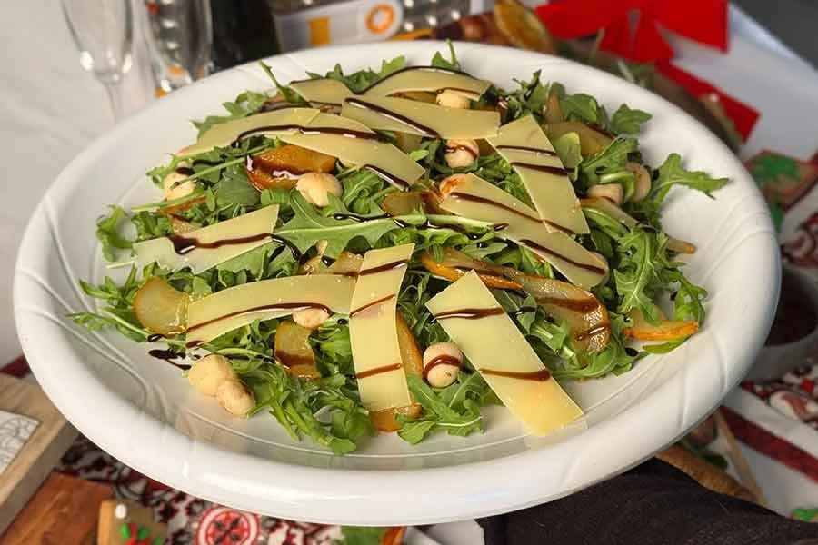 Roquette salad, pear, macadamia, Comte cheese